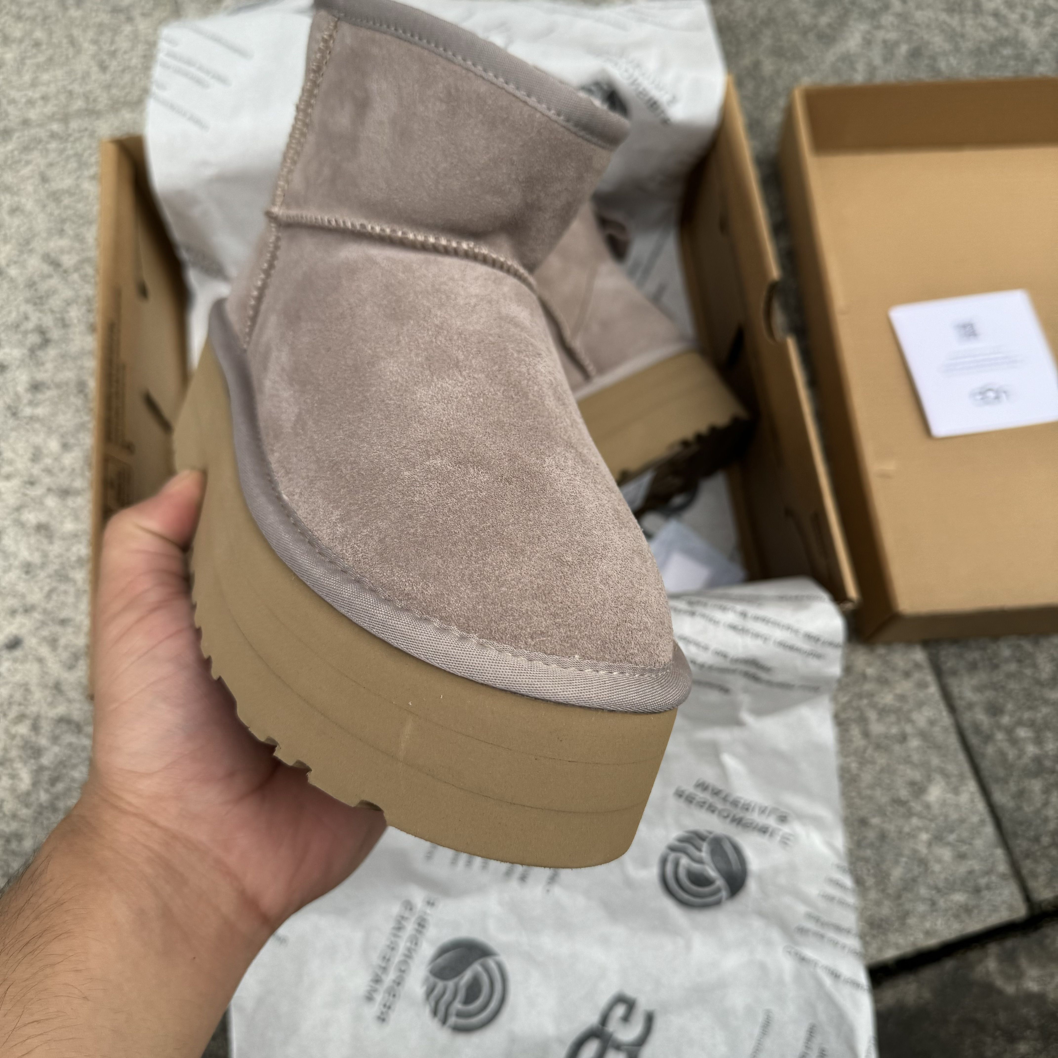 UGG Classic Ultra Mini Platform