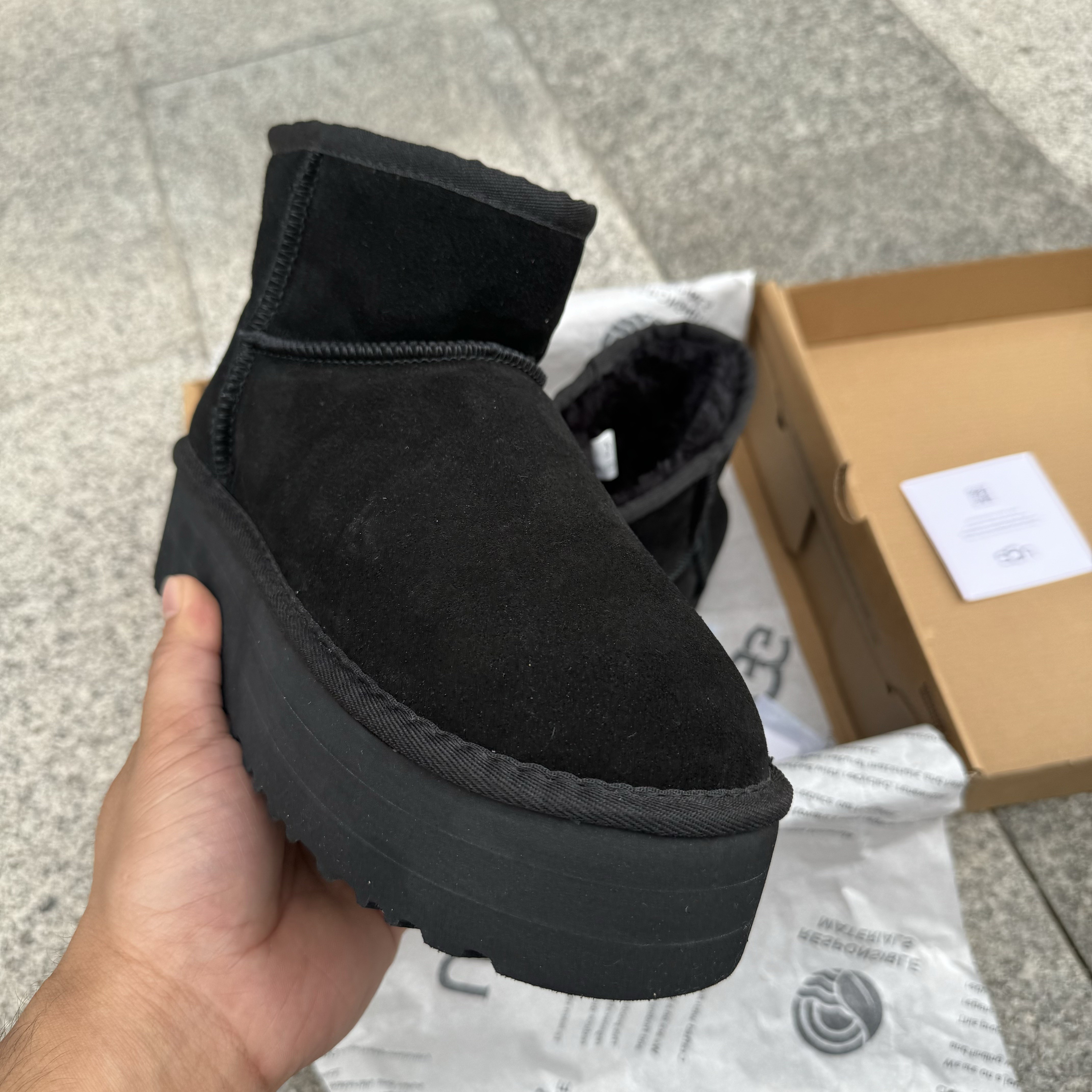 UGG Classic Ultra Mini Platform