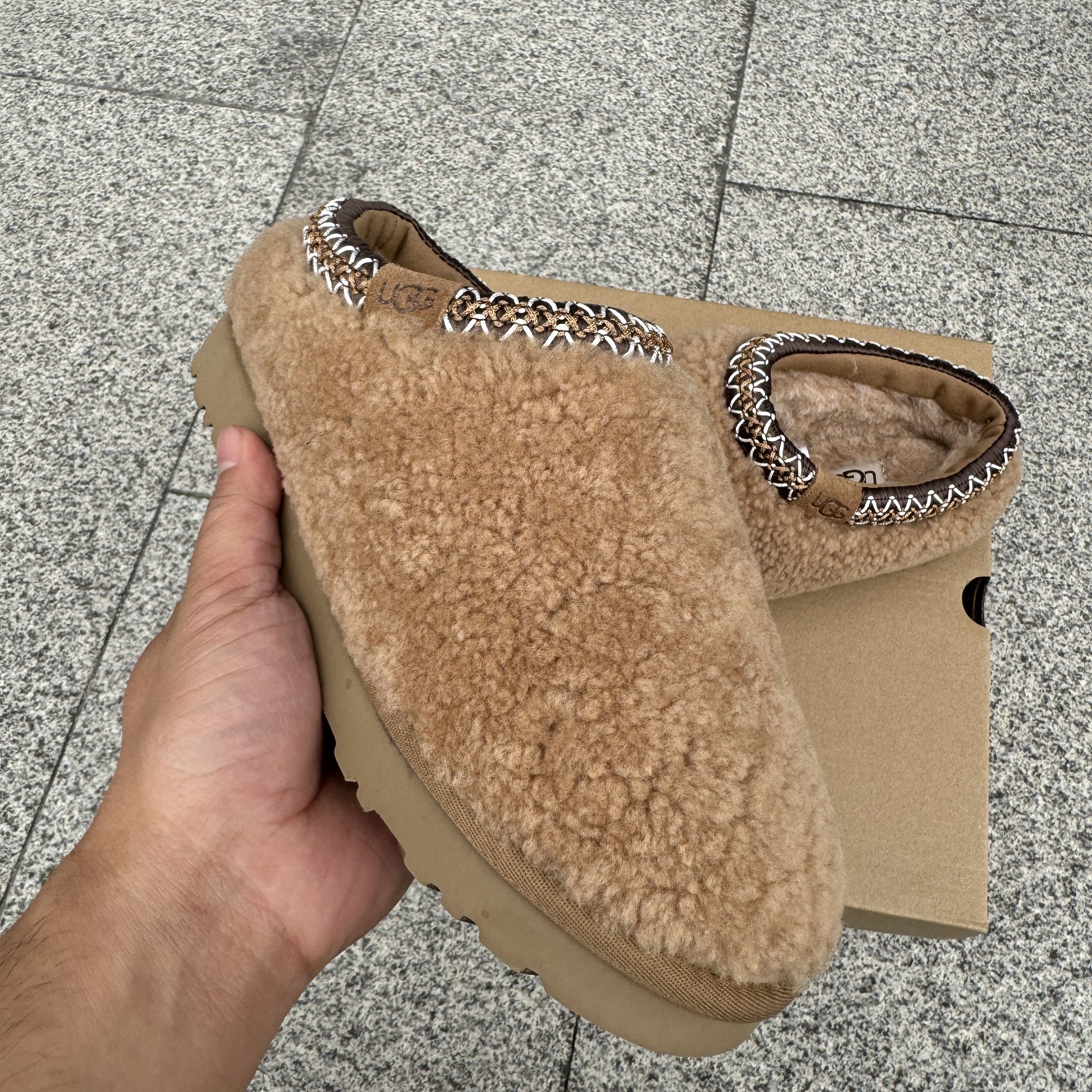 UGG Tasman
