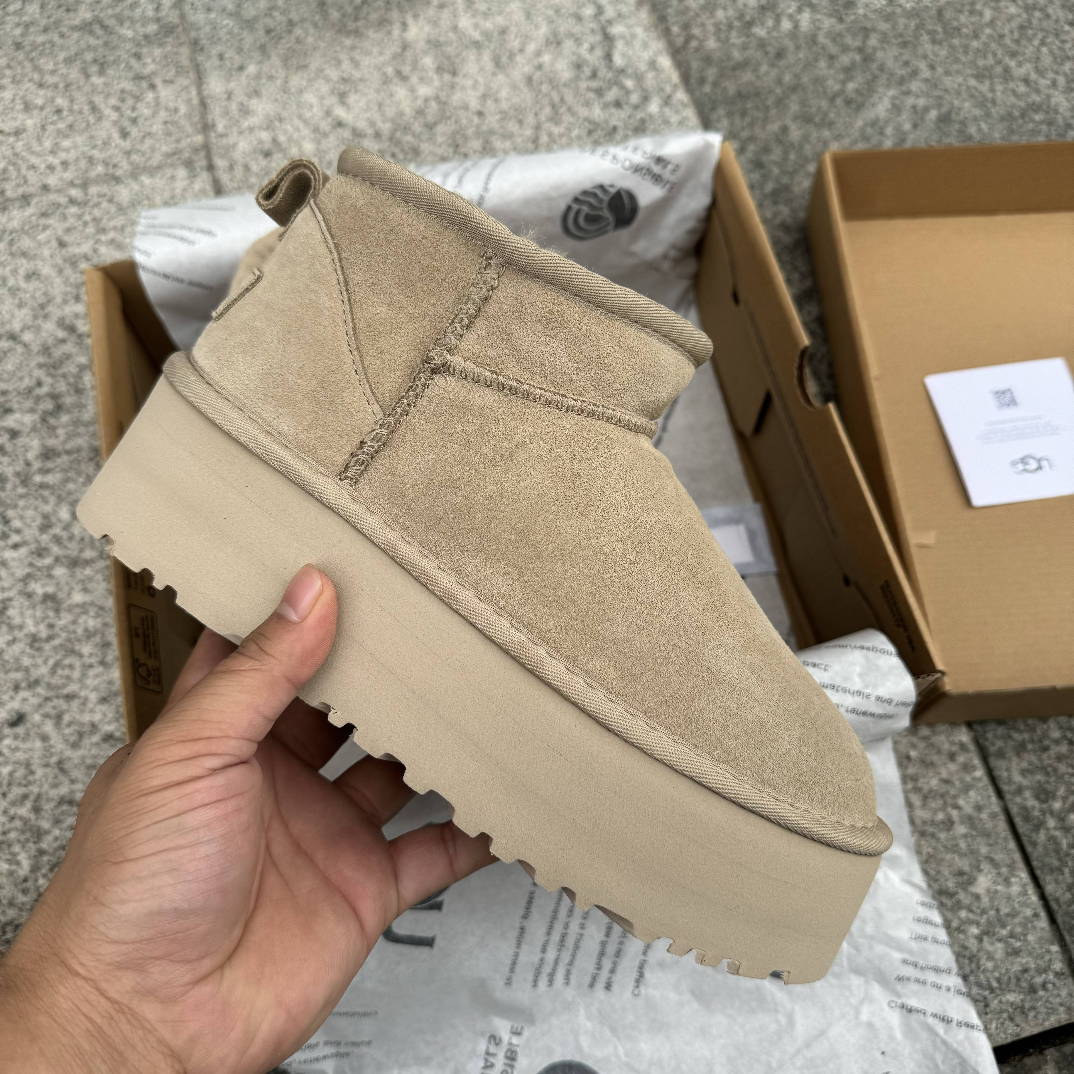 UGG Classic Ultra Mini Platform