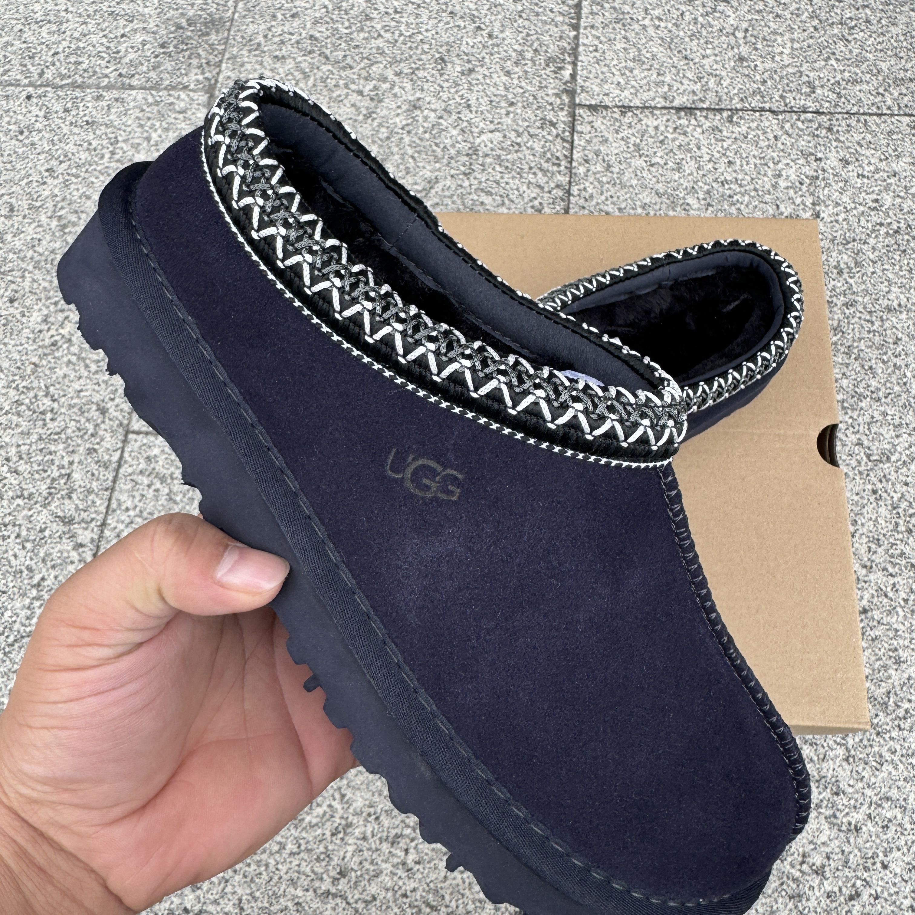 UGG Tasman