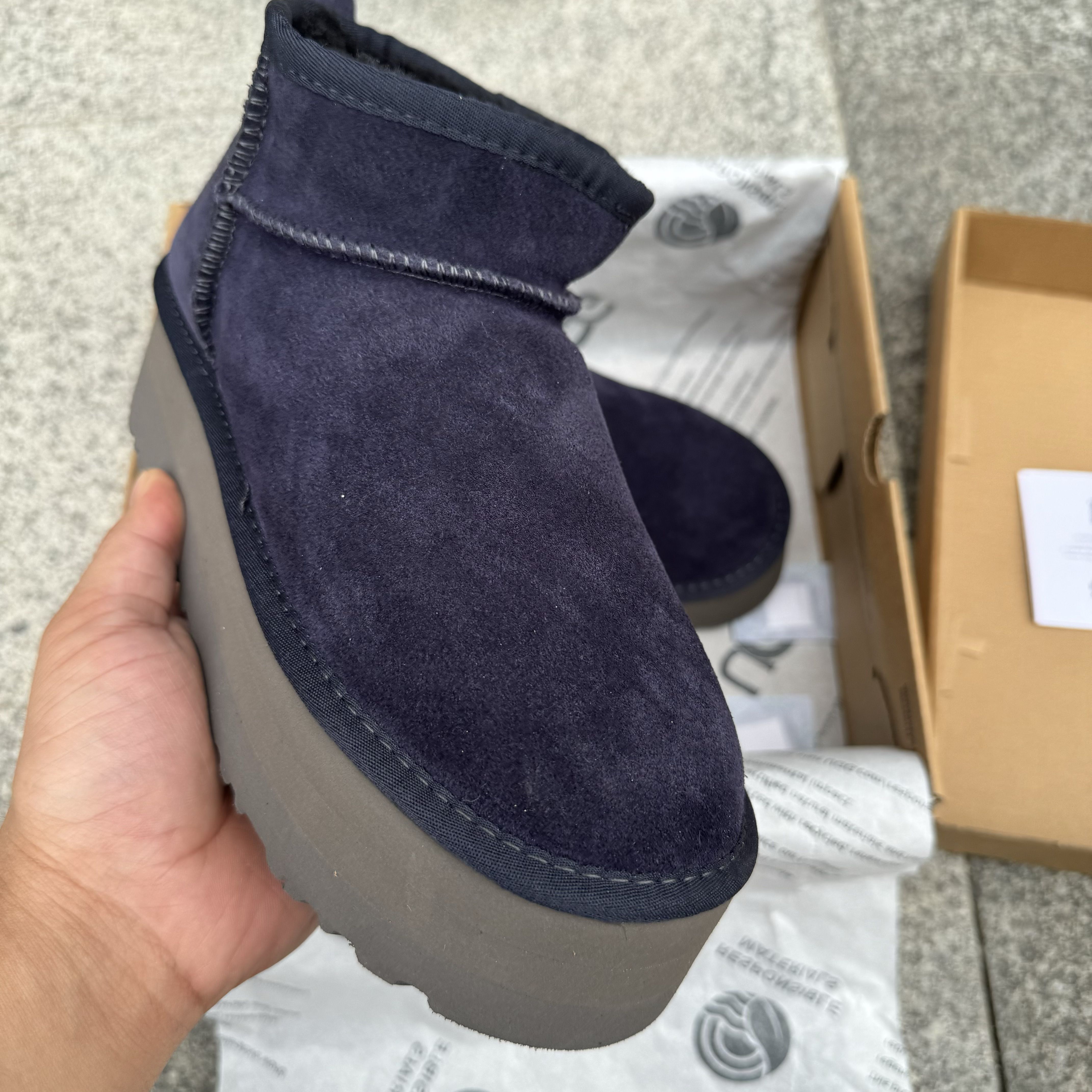 UGG Classic Ultra Mini Platform