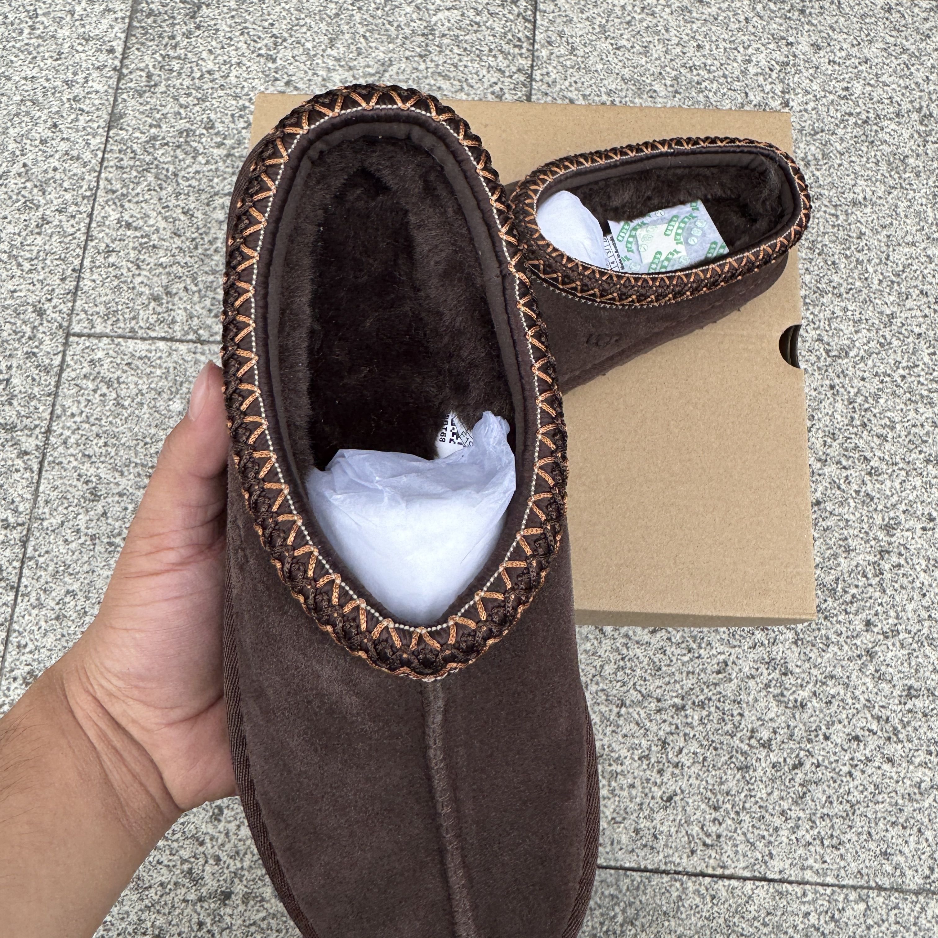 UGG Tasman