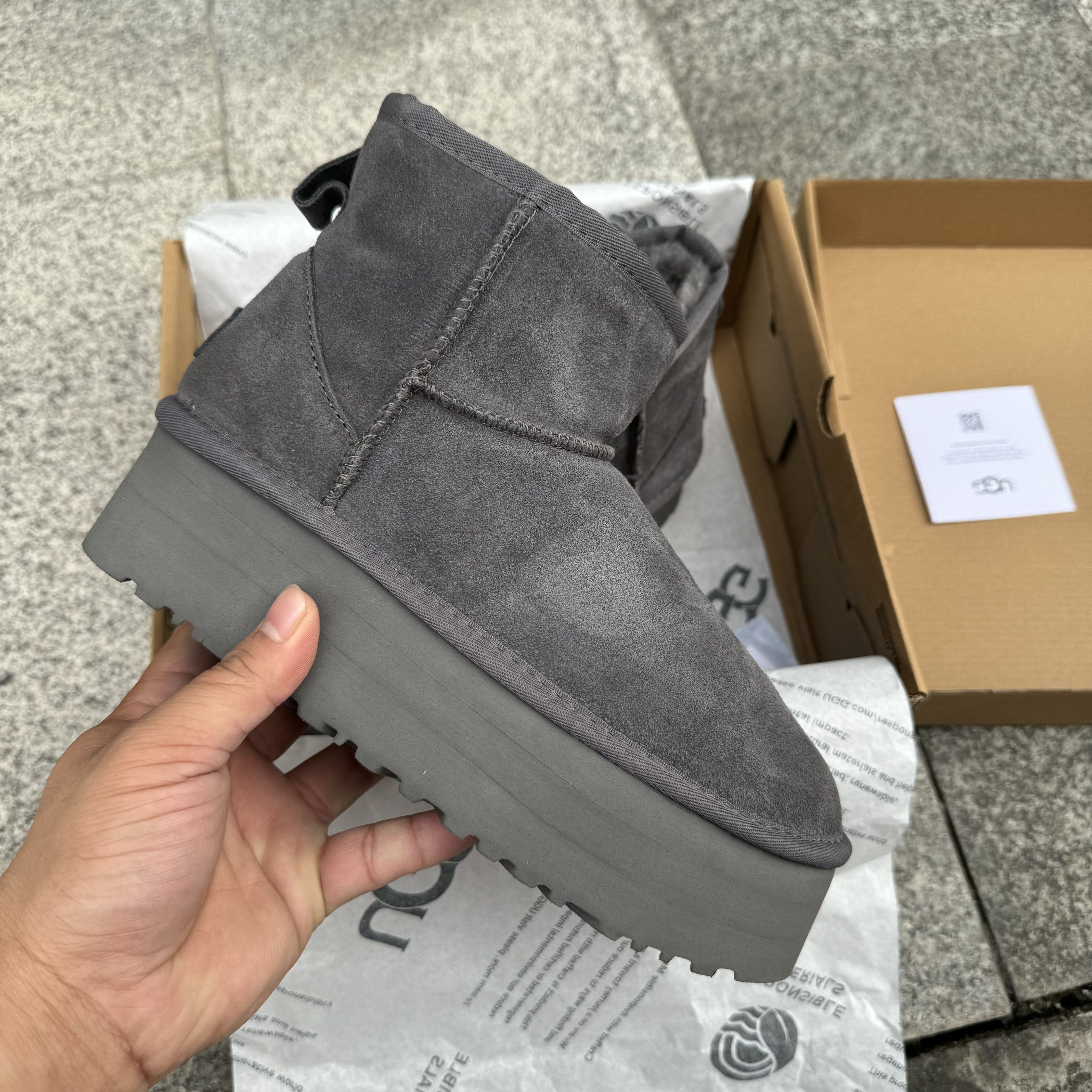 UGG Classic Ultra Mini Platform