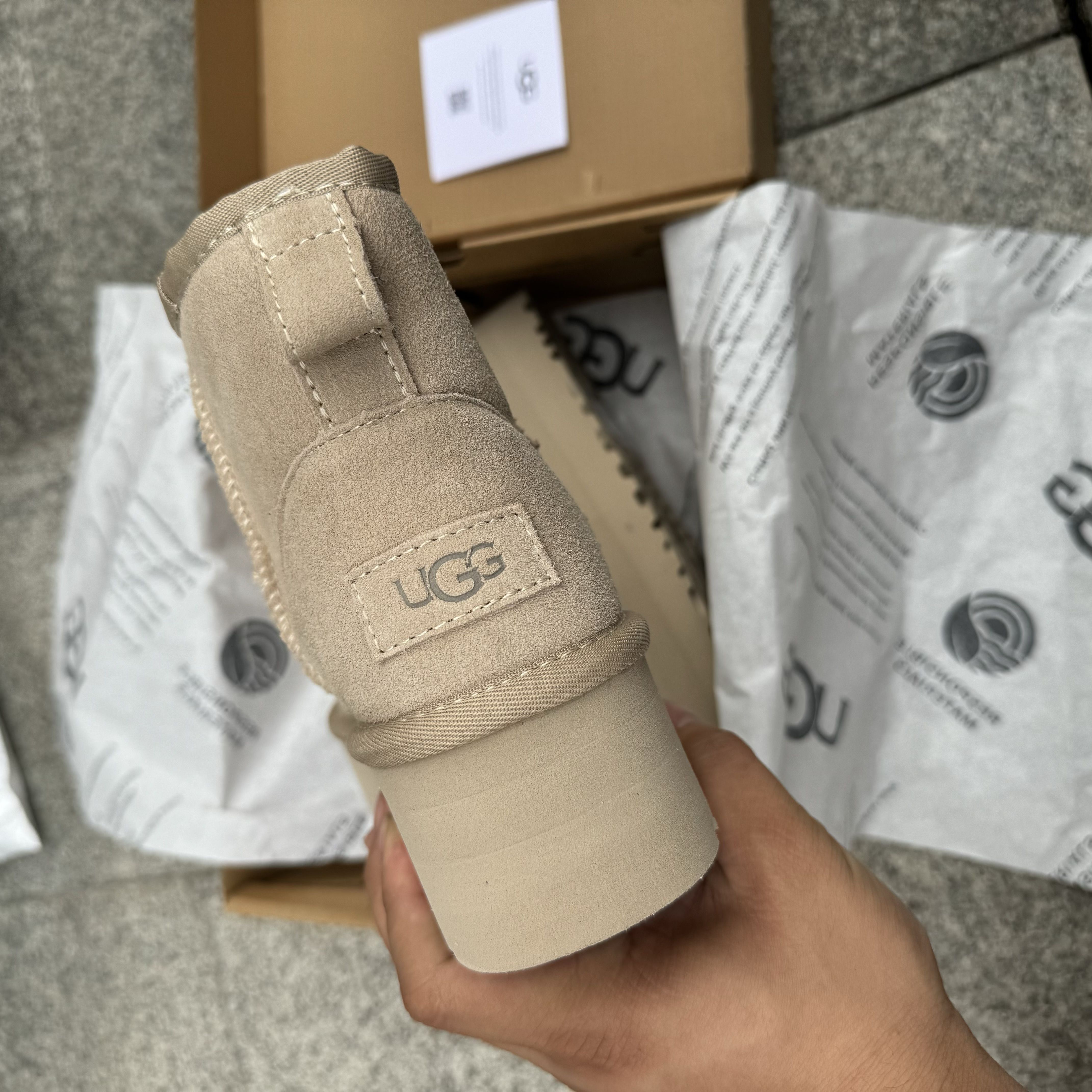 UGG Classic Ultra Mini Platform