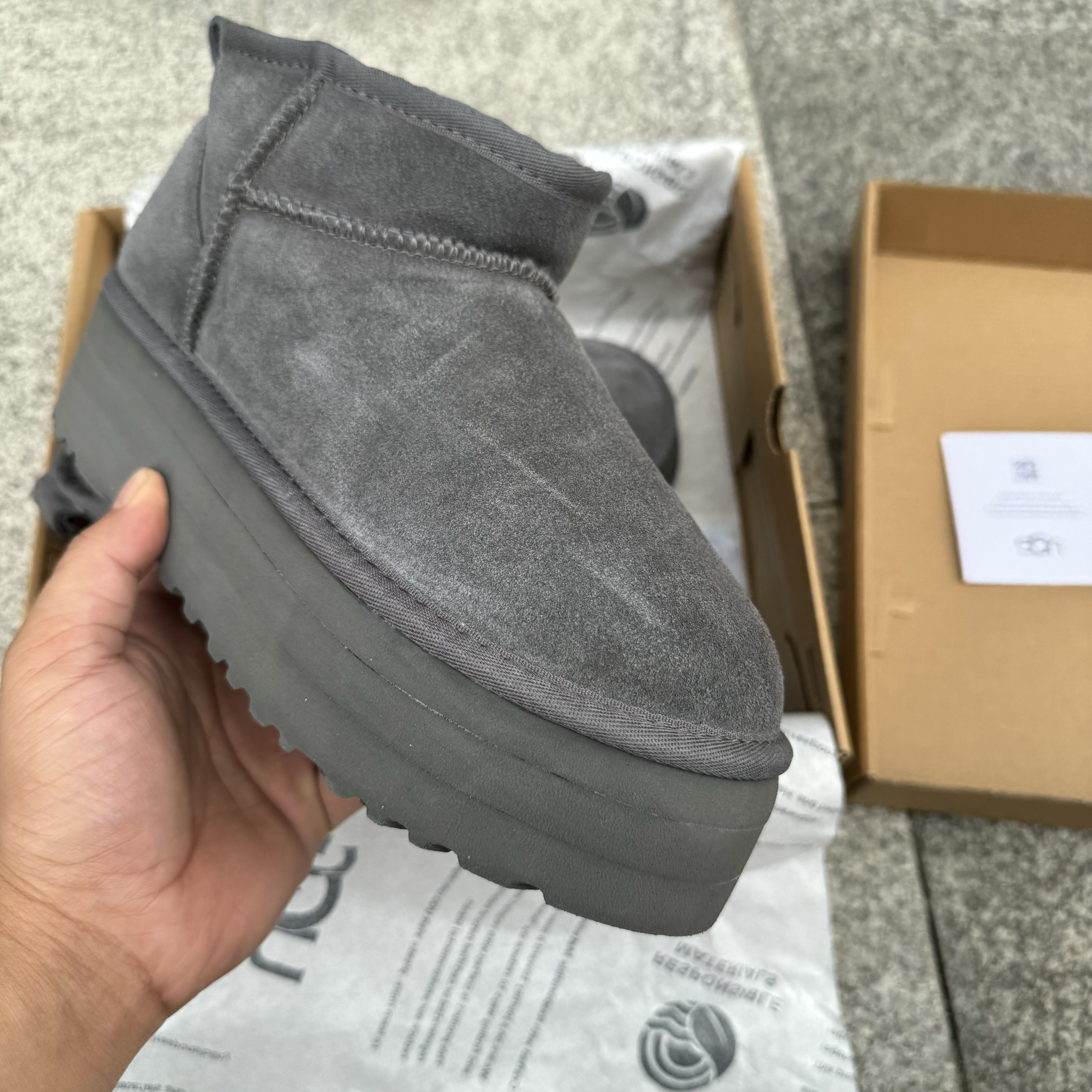 UGG Classic Ultra Mini Platform