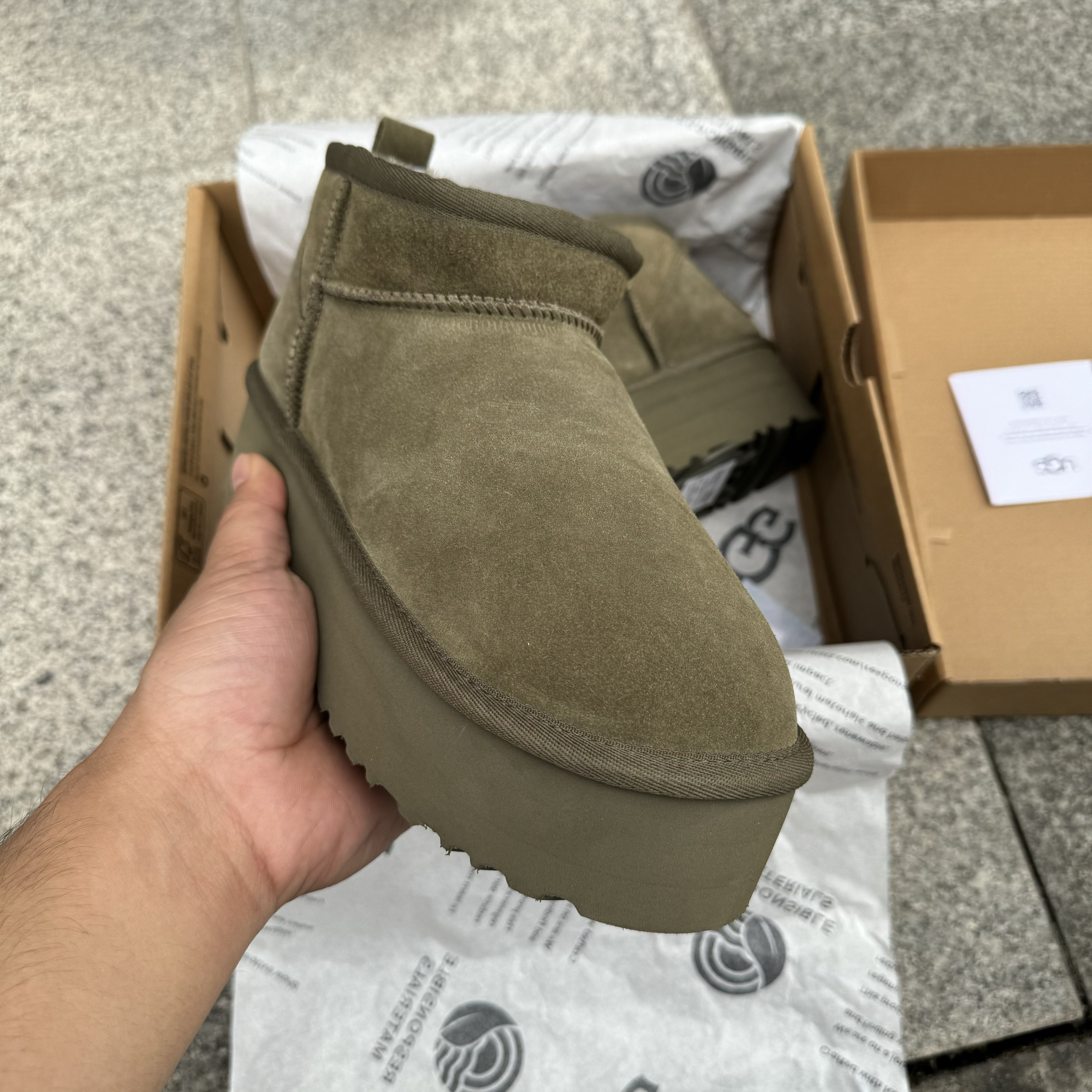 UGG Classic Ultra Mini Platform