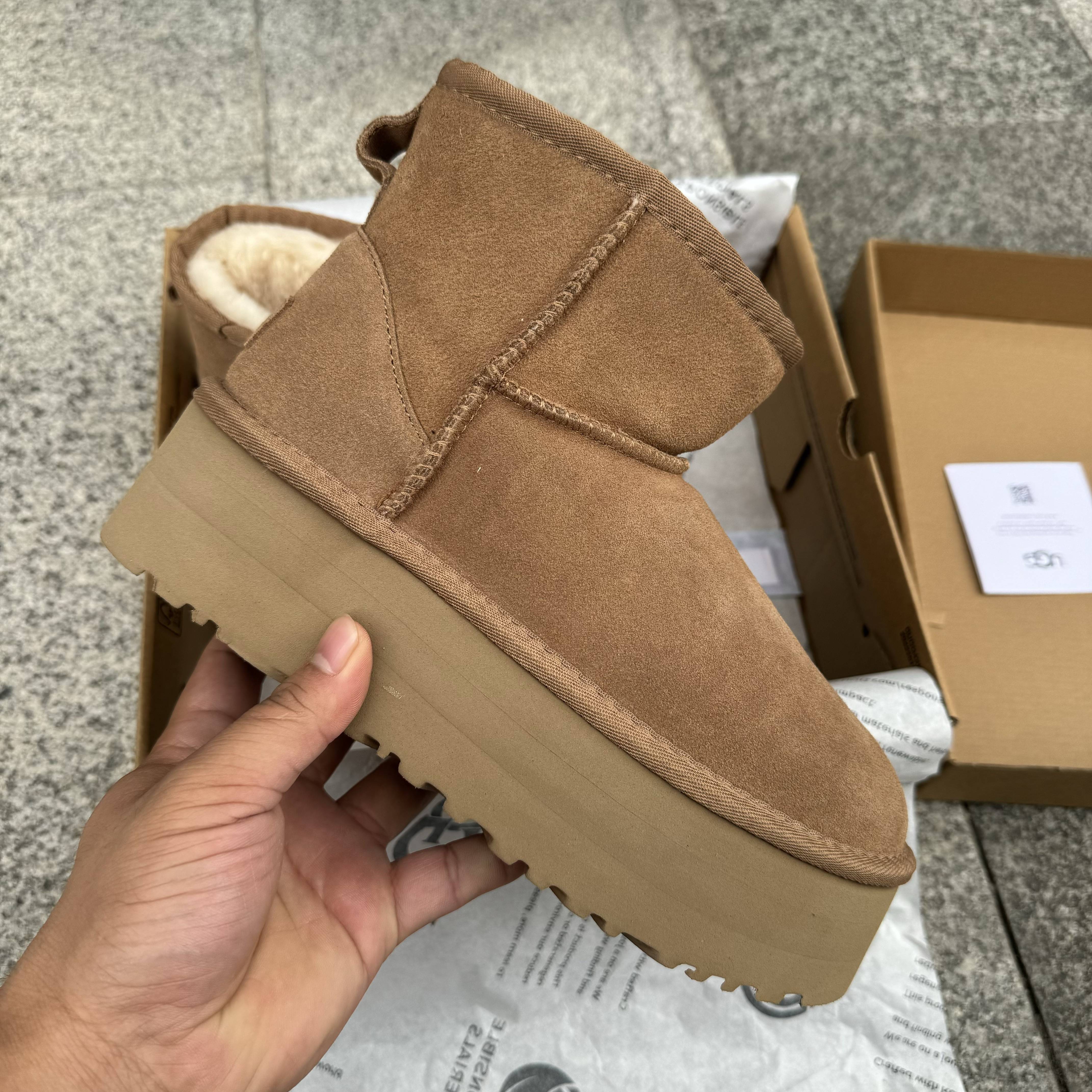 UGG Classic Ultra Mini Platform