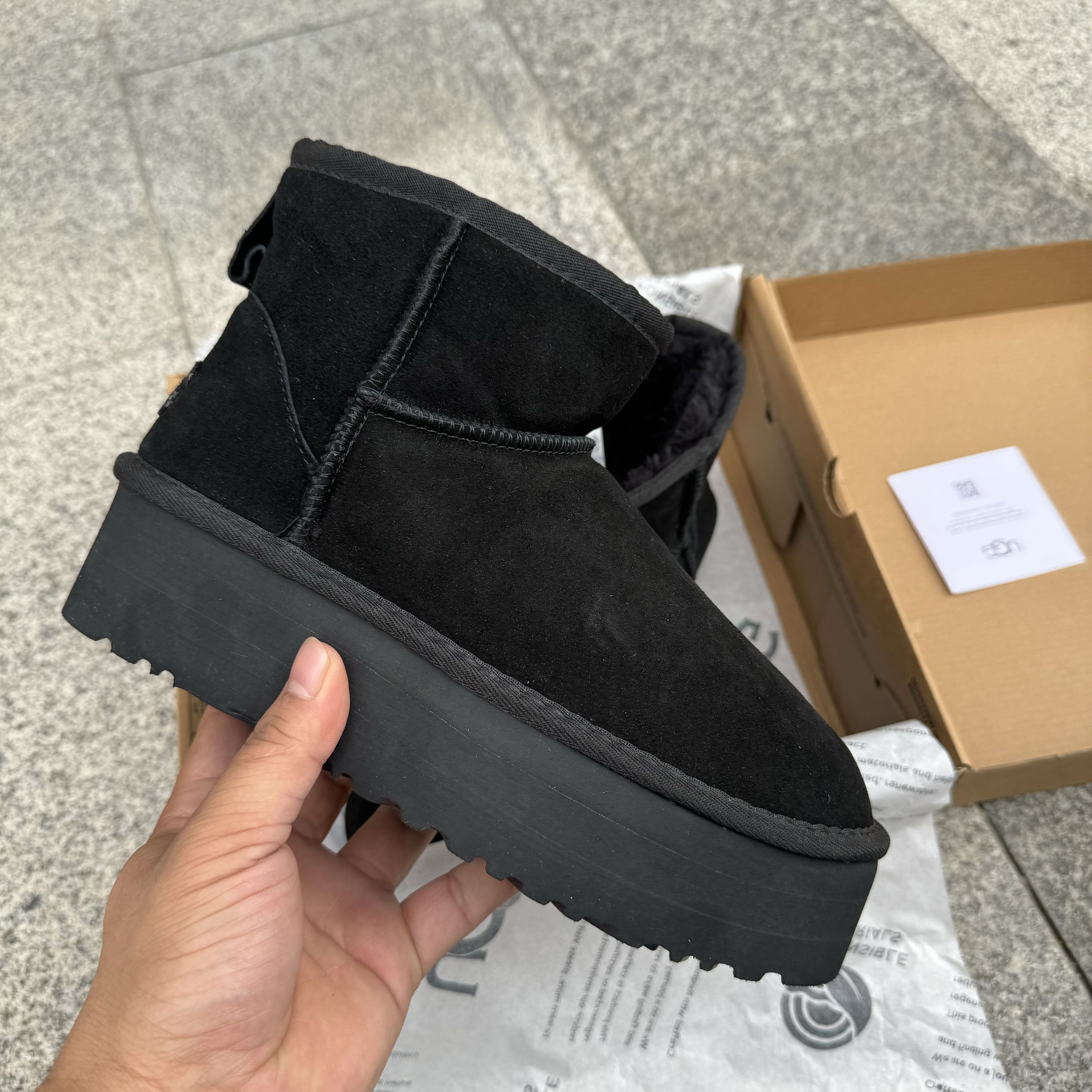 UGG Classic Ultra Mini Platform