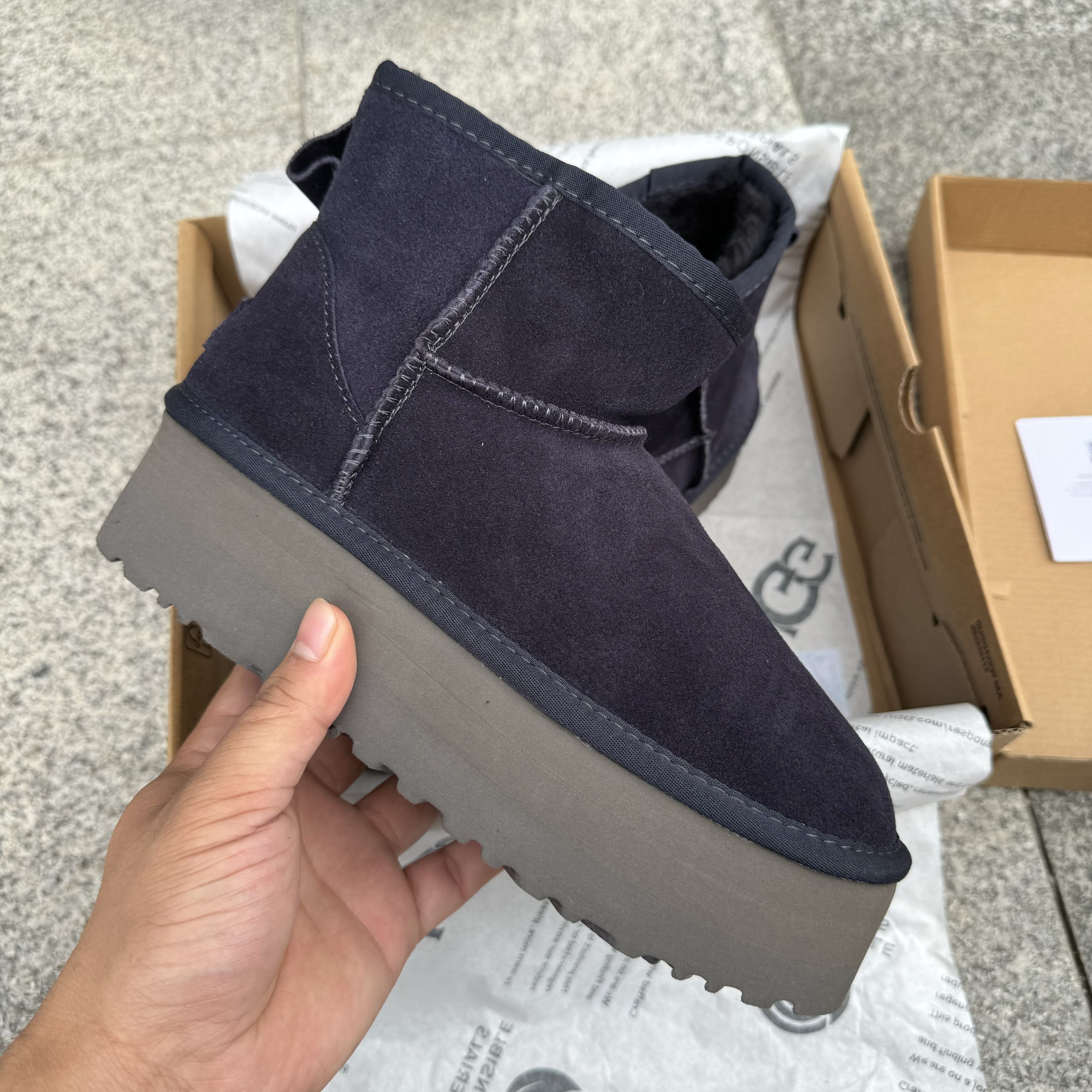 UGG Classic Ultra Mini Platform II