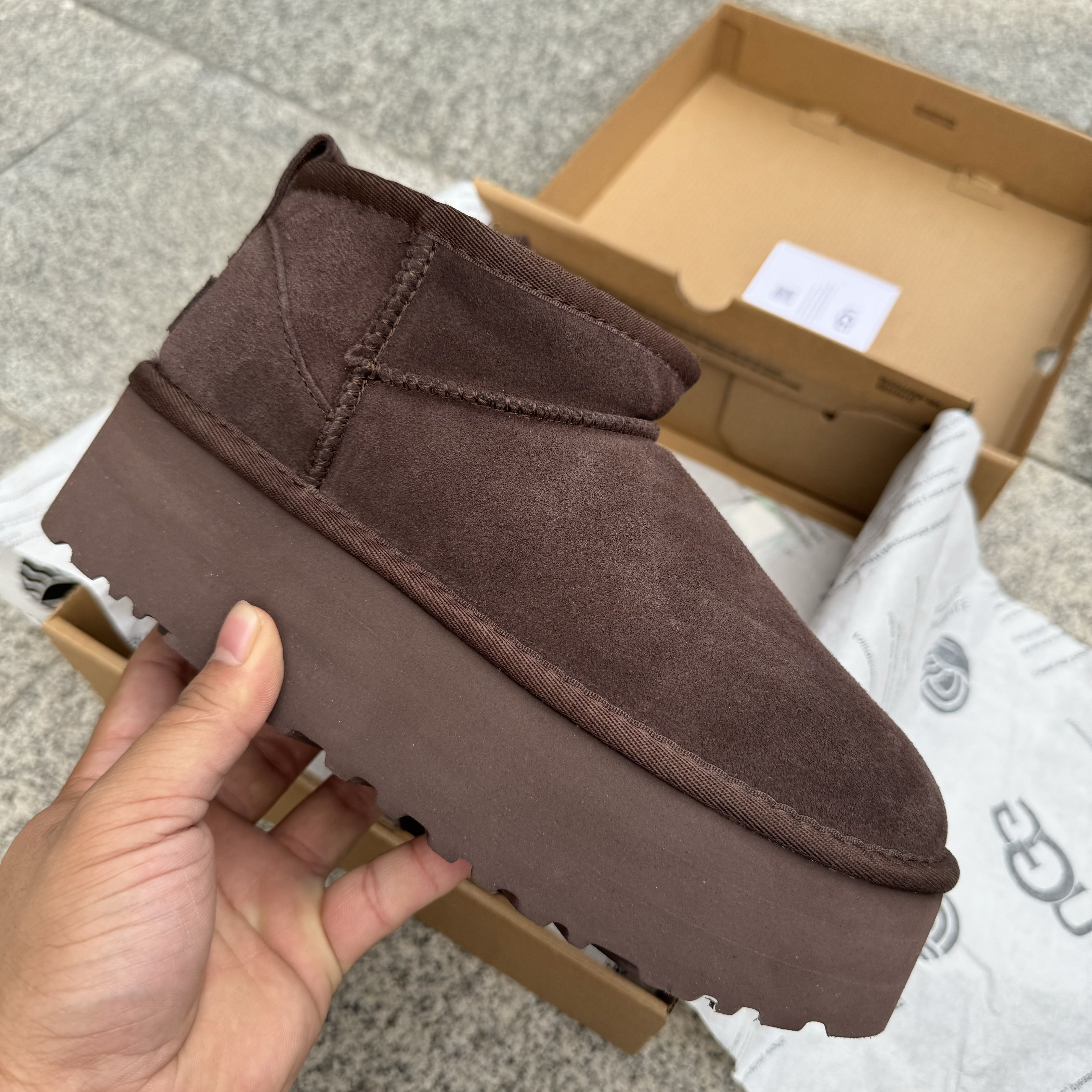 UGG Classic Ultra Mini Platform