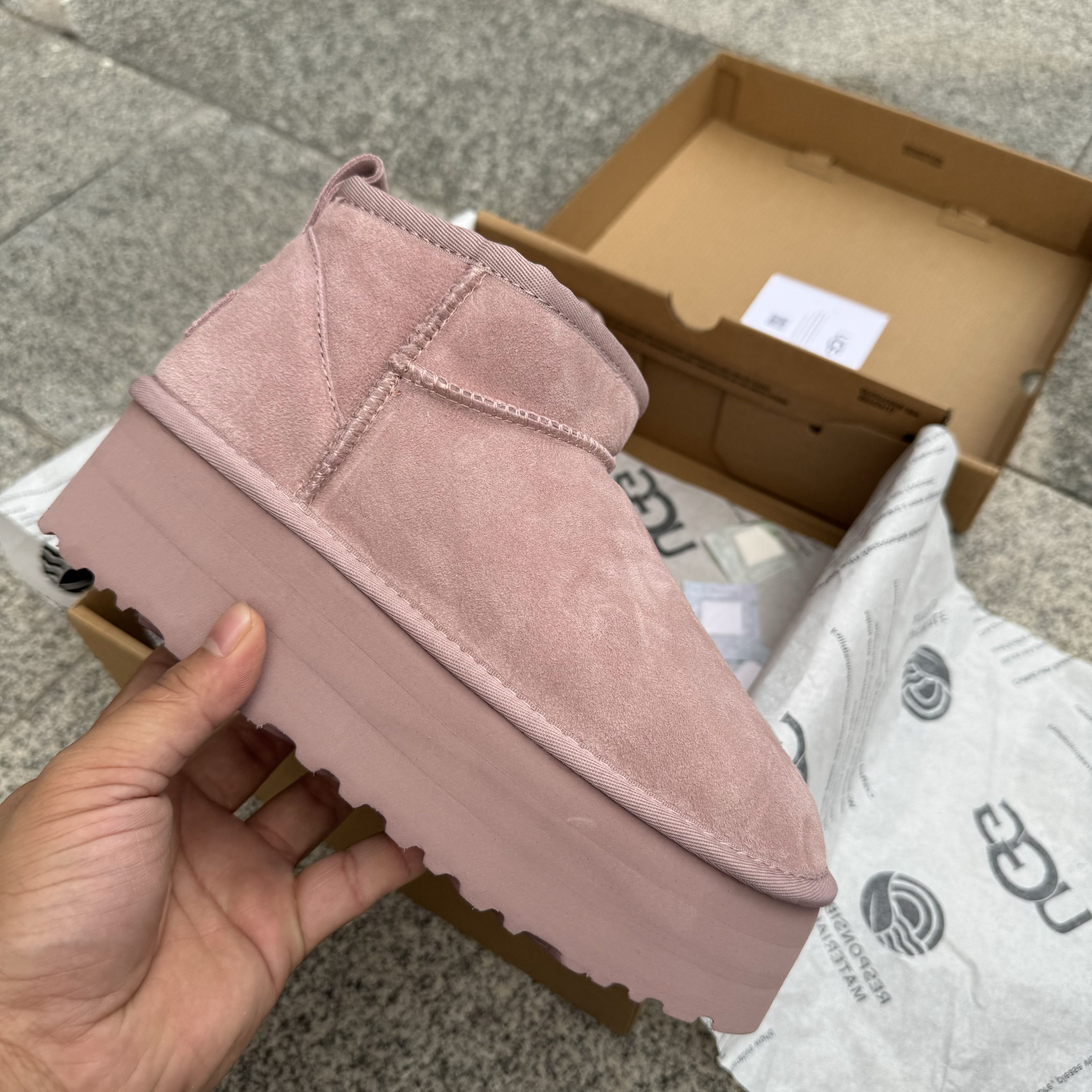 UGG Classic Ultra Mini Platform