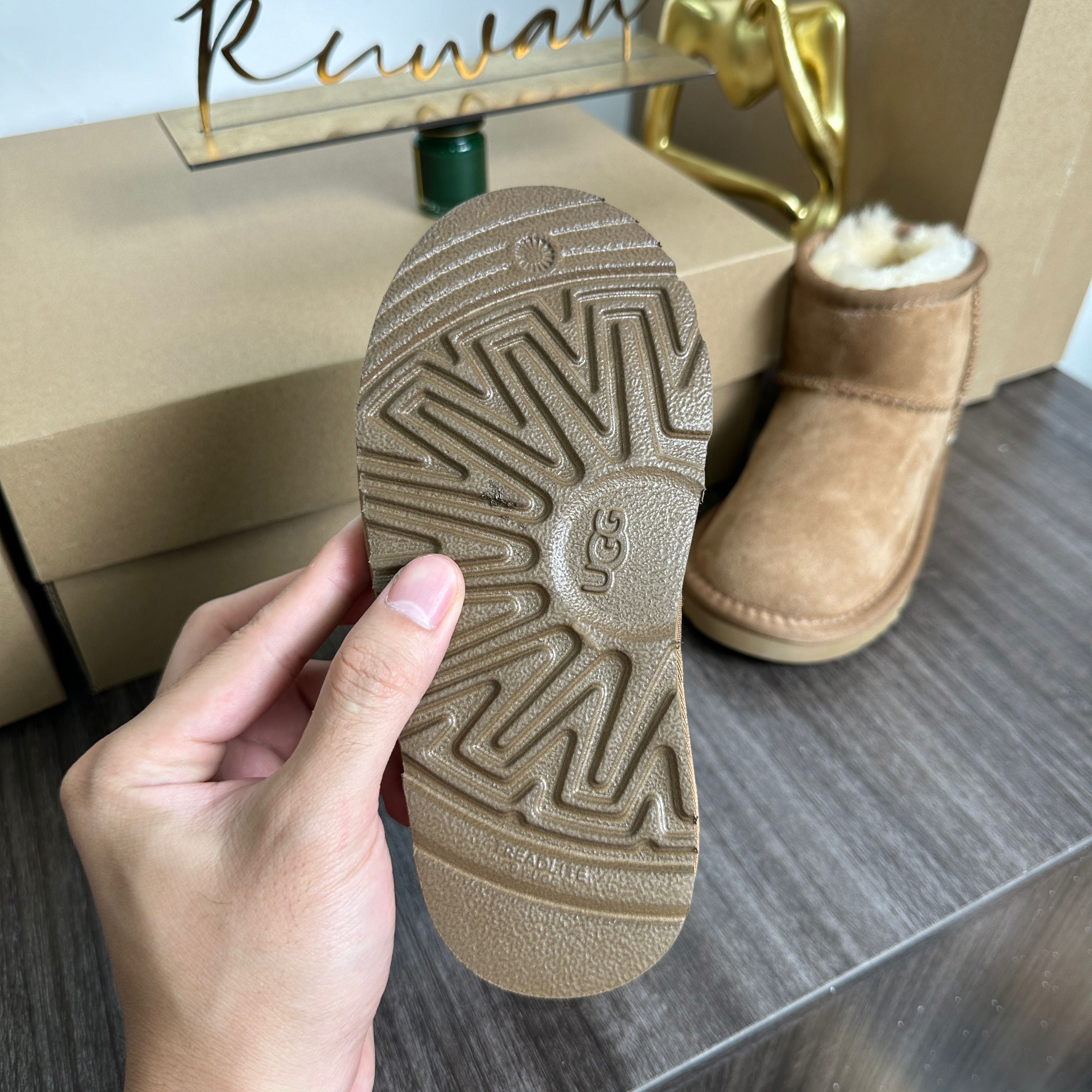 UGG Classic Ultra Mini Boot