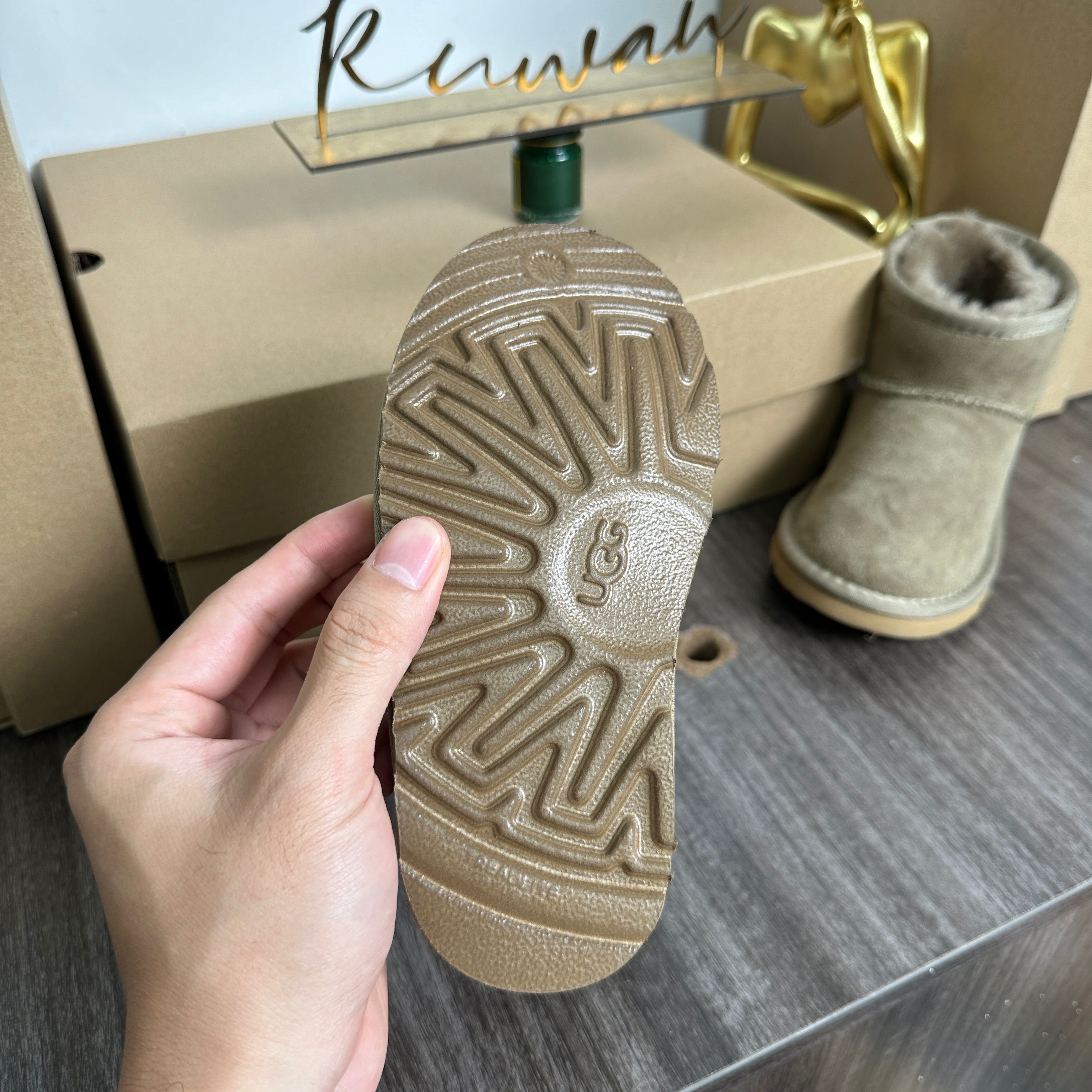 UGG Classic Ultra Mini Boot