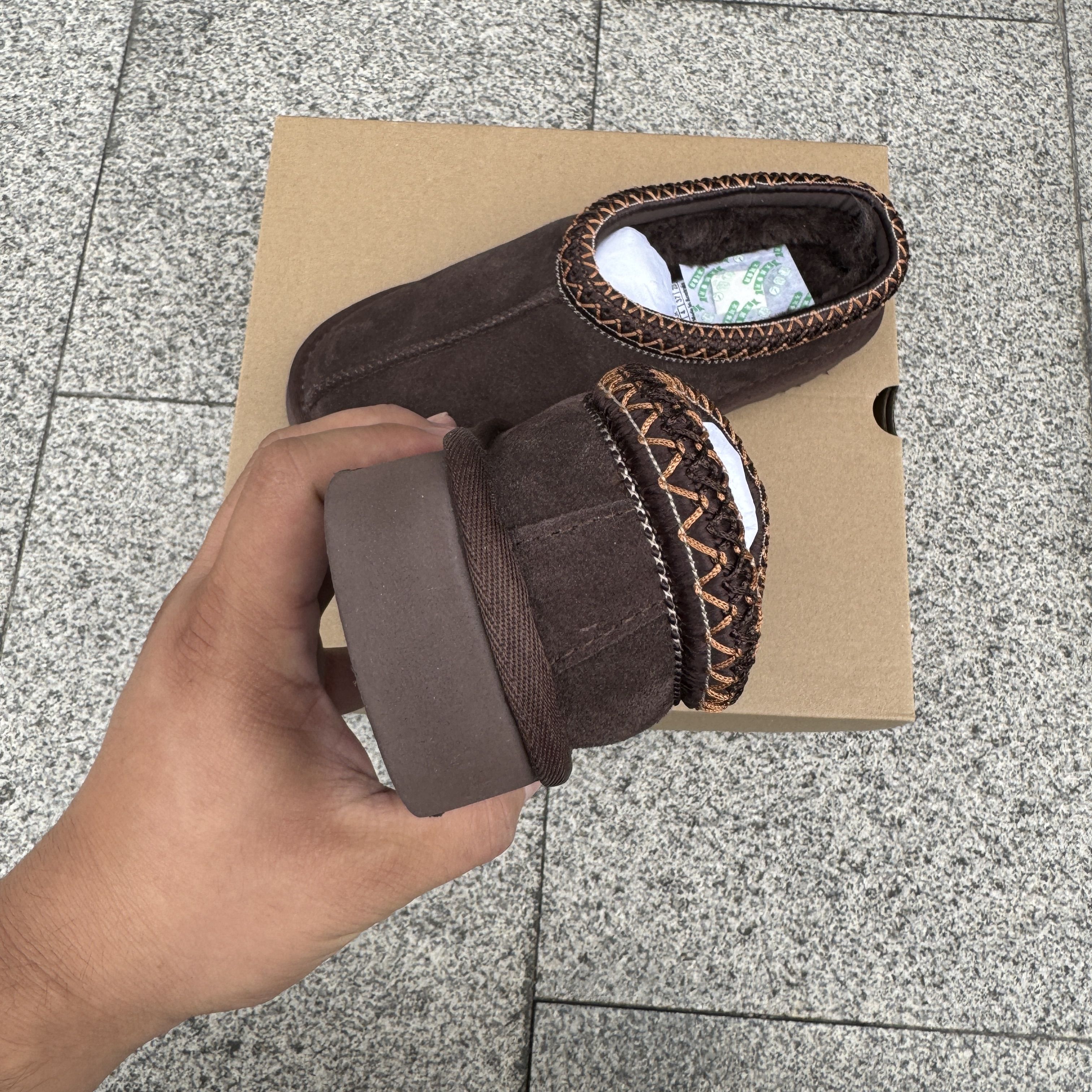 UGG Tasman