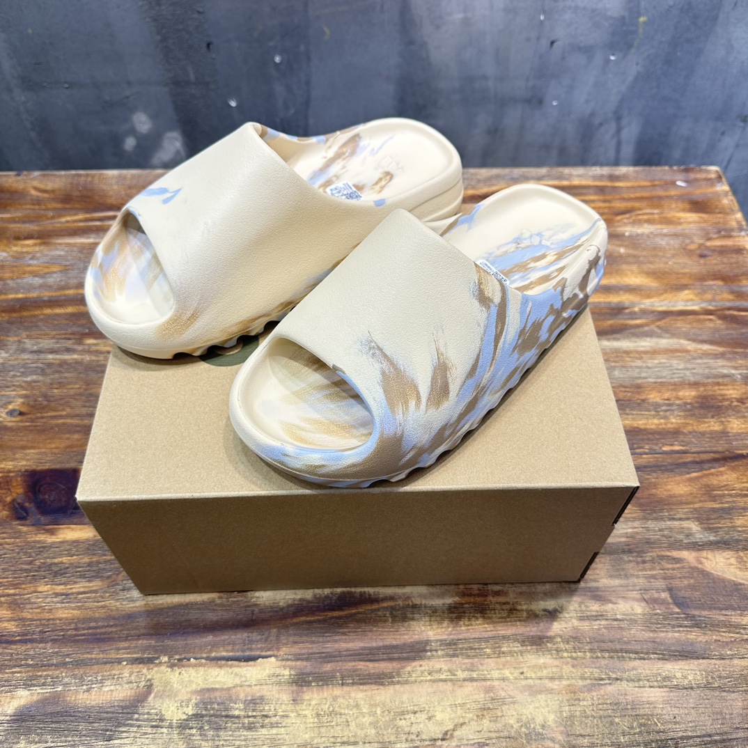 Adidas originals Yeezy Slide  Slate Marine