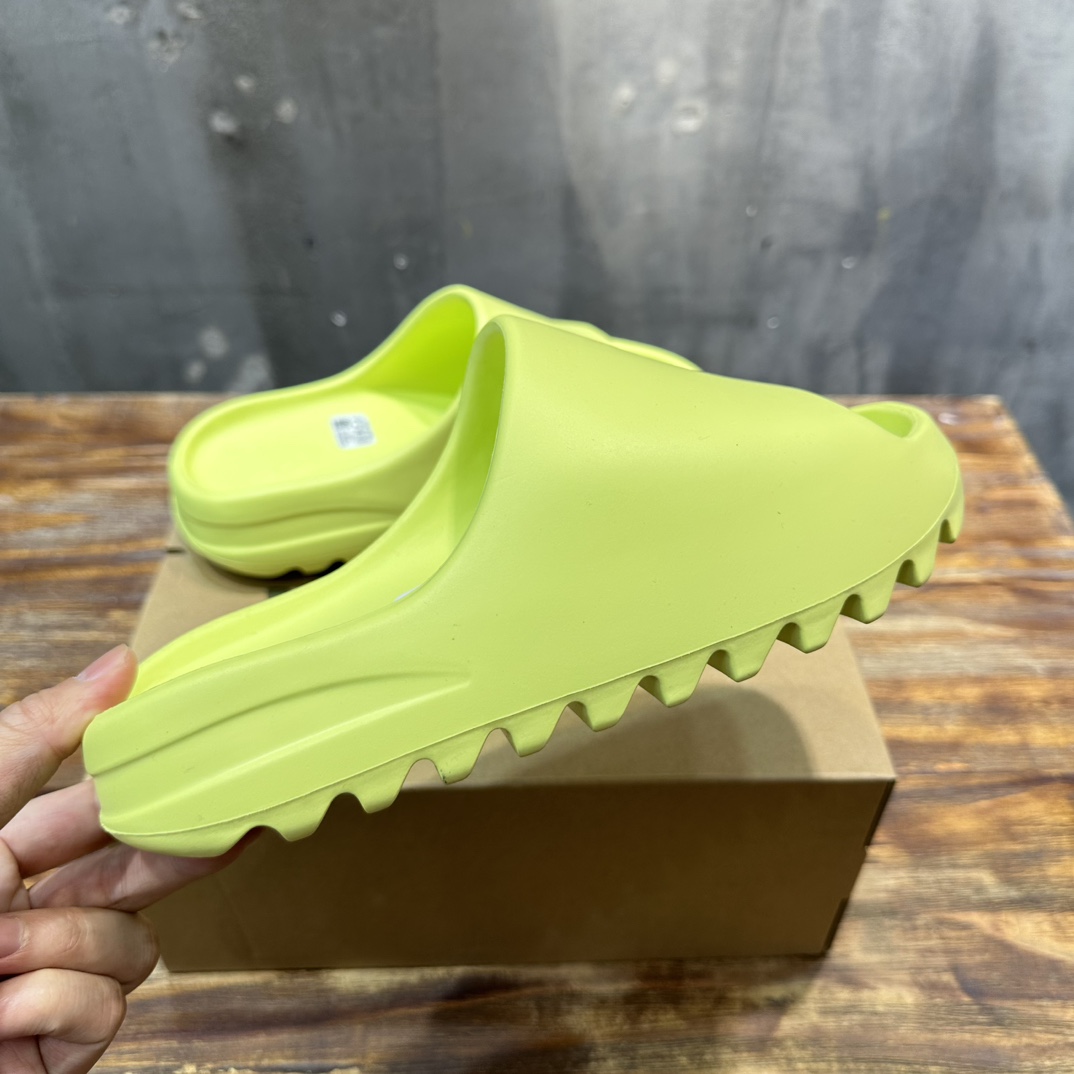 Adidas originals Yeezy Slide  Slate Marine