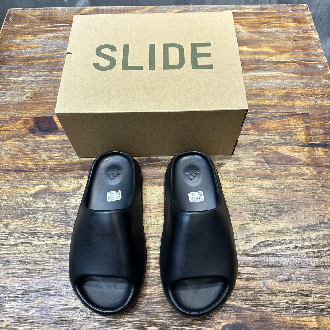 Adidas originals Yeezy Slide  Slate Marine