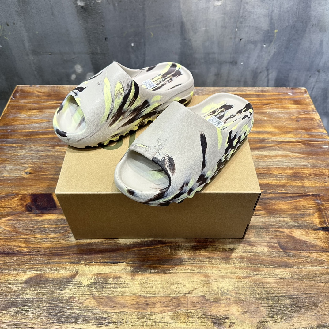 Adidas originals Yeezy Slide  Slate Marine