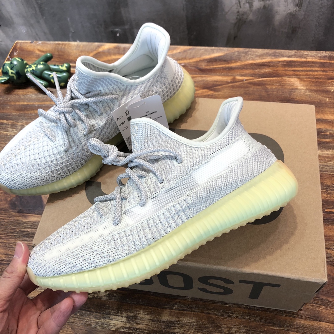 Adidas YEEZY 350 V2