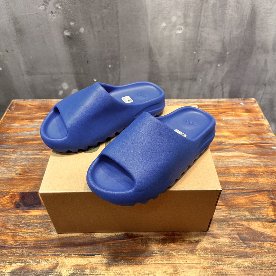 Adidas originals Yeezy Slide  Slate Marine