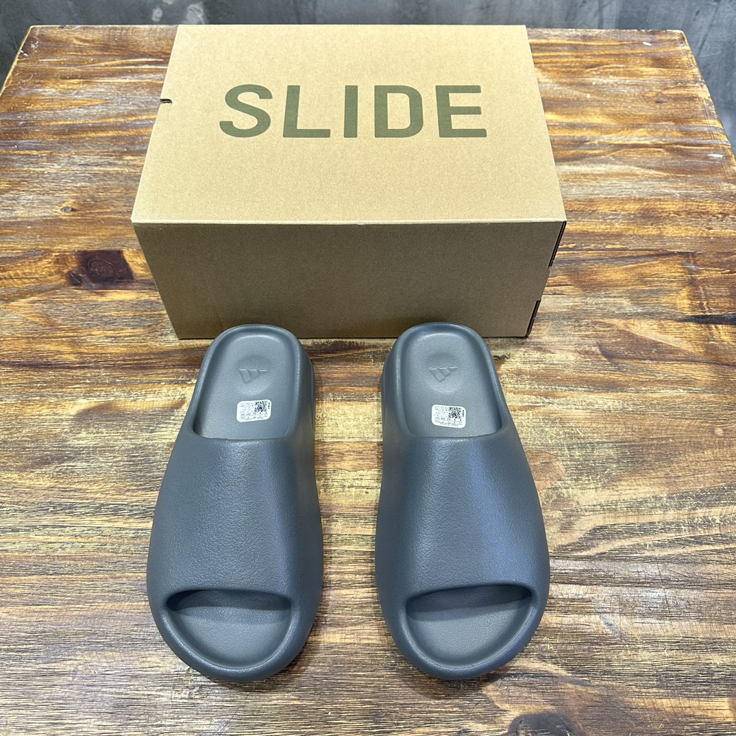 Adidas originals Yeezy Slide  Slate Marine