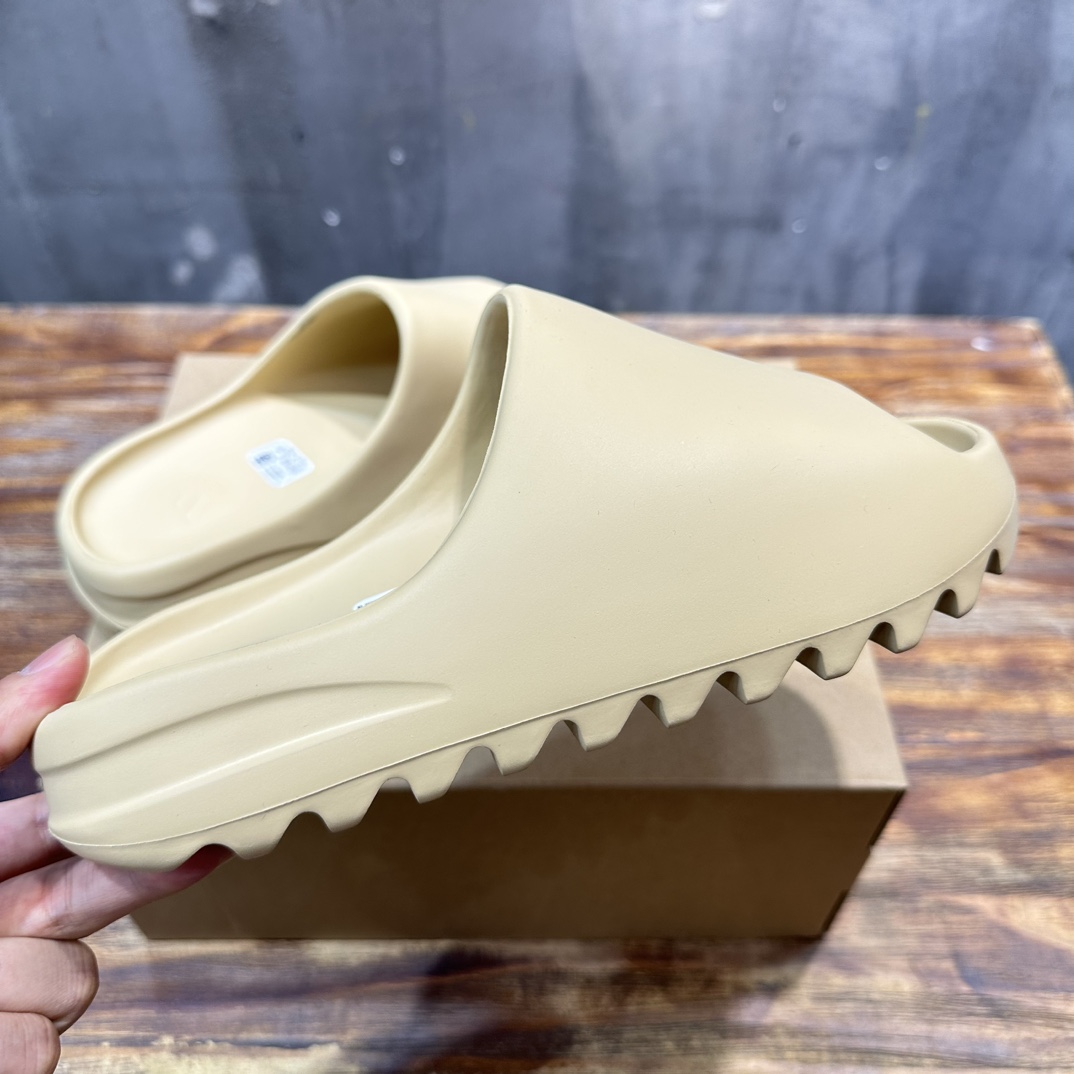 Adidas originals Yeezy Slide  Slate Marine