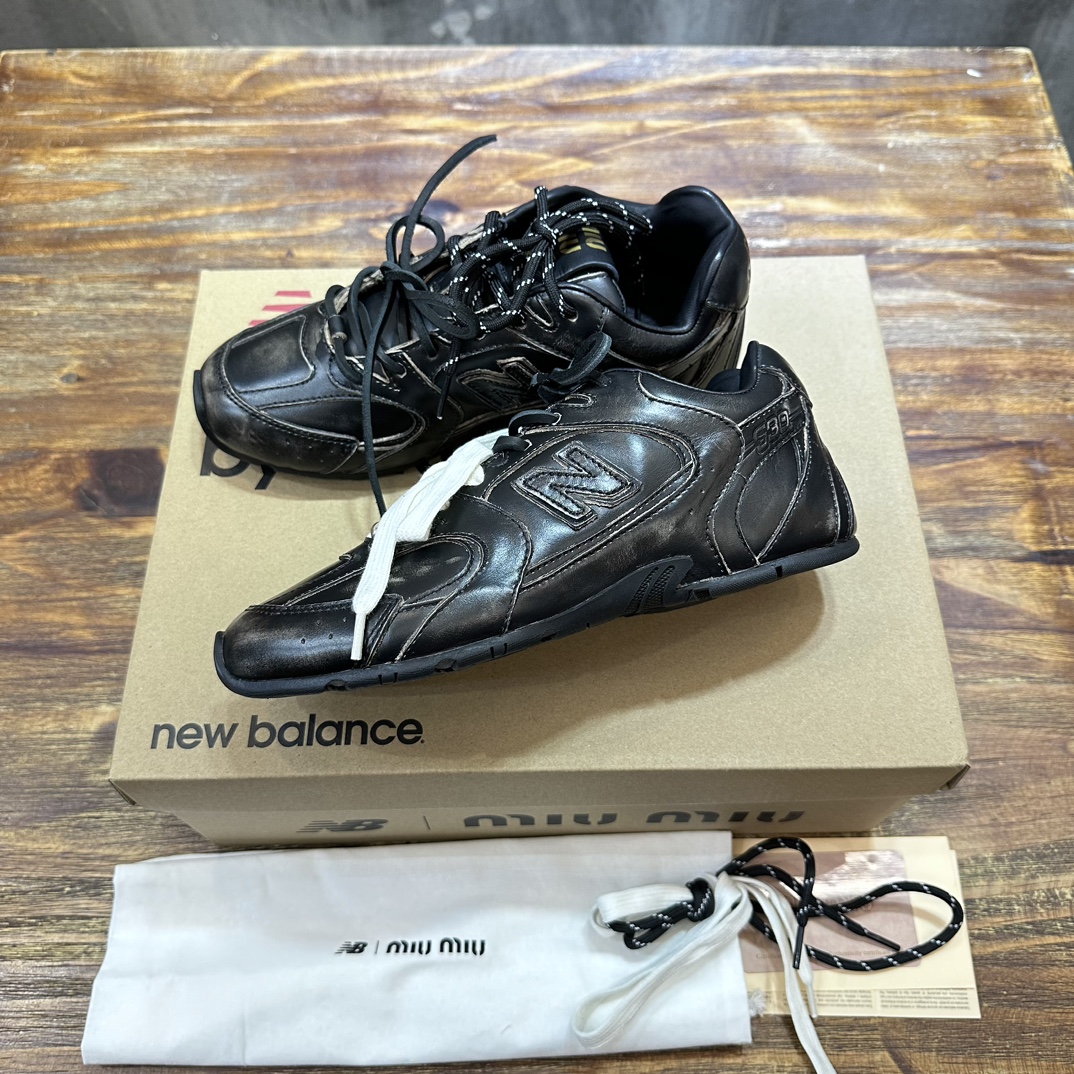 New Balance & Miumiu