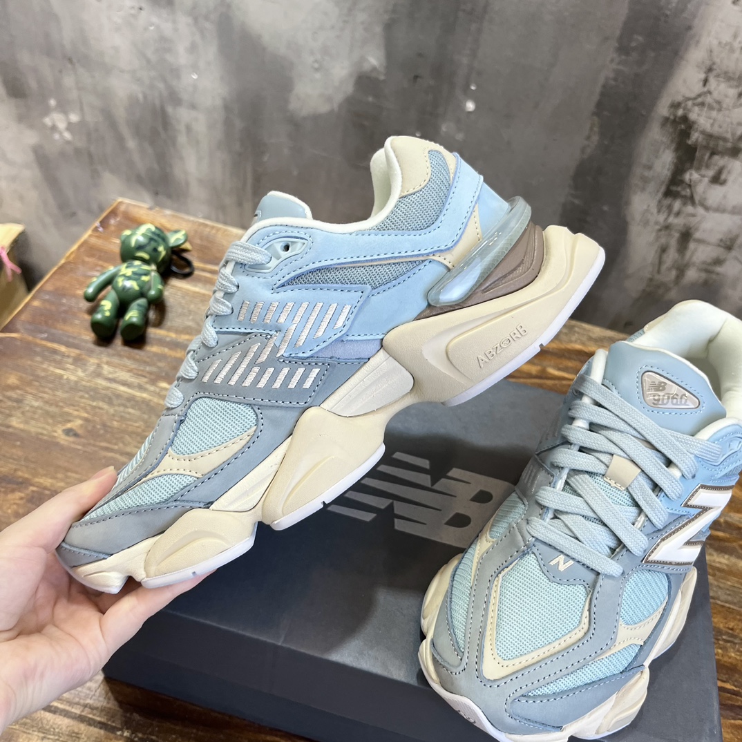 New Balance 9060