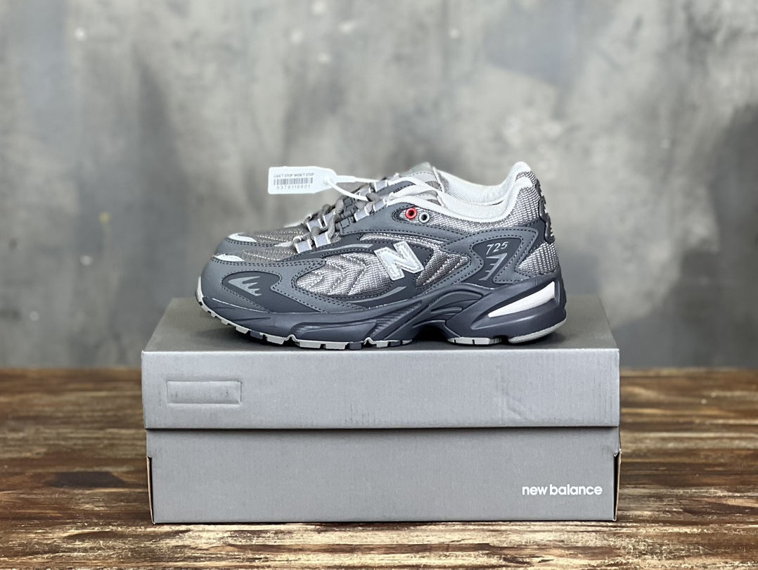 New Balance 725