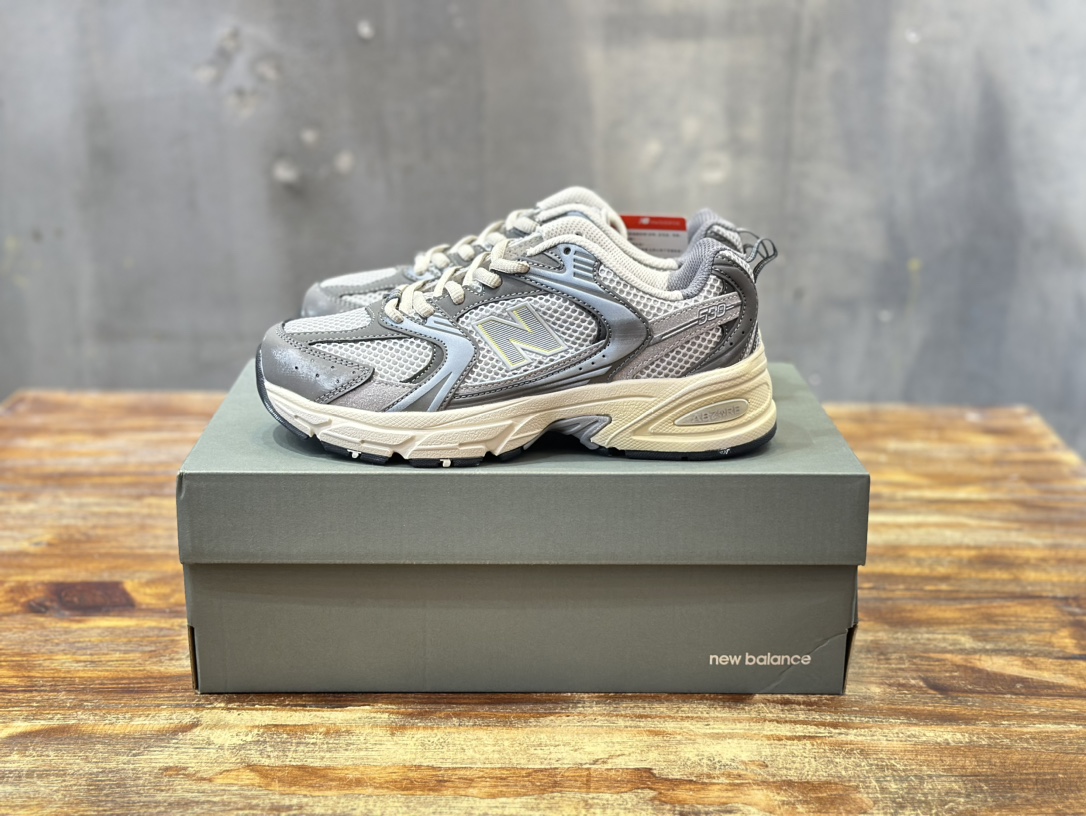 New Balance 530