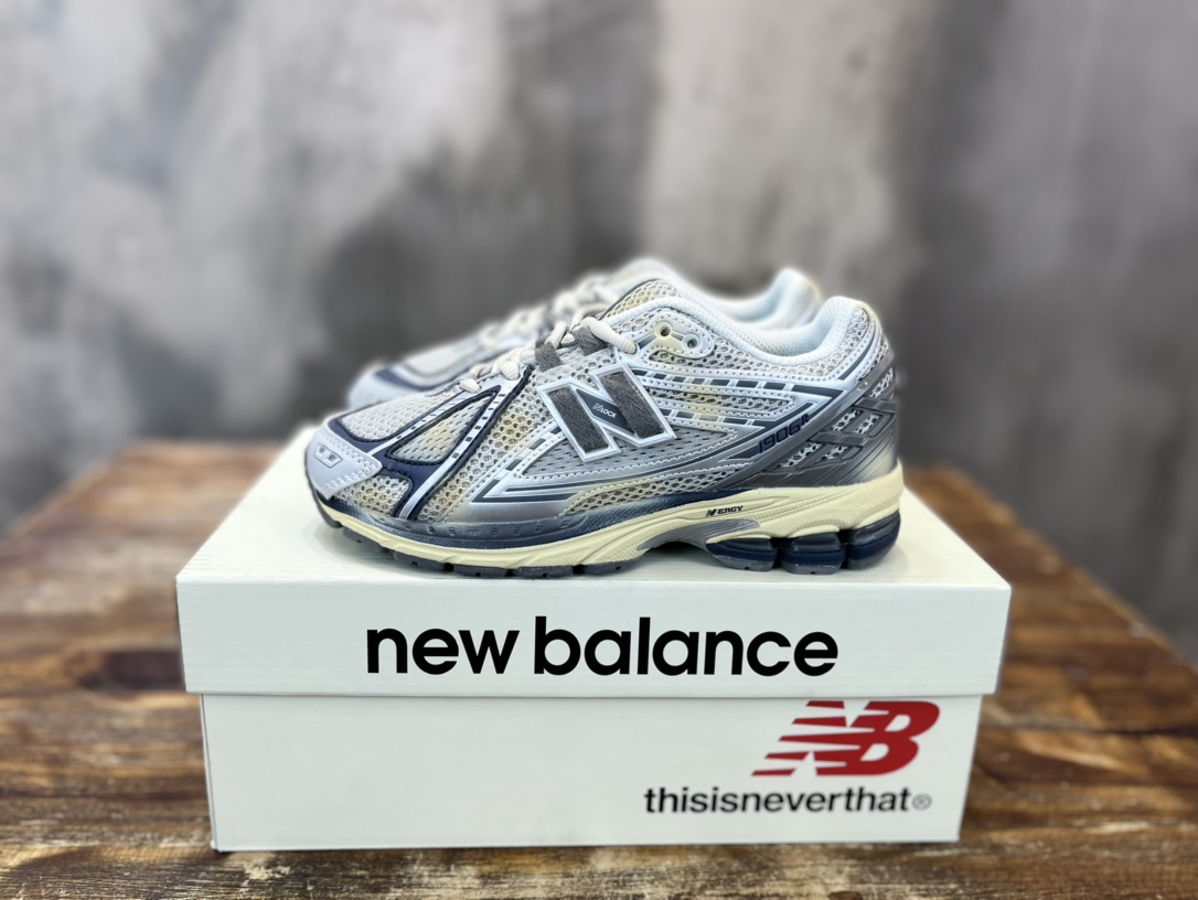New Balance 1906