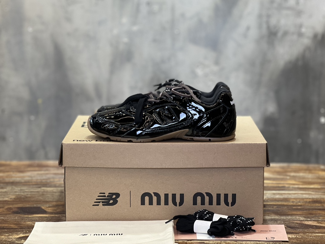 New Balance & Miumiu