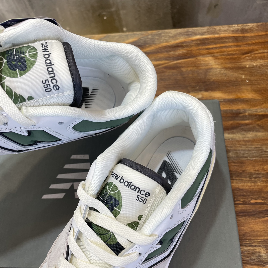 New Balance 550