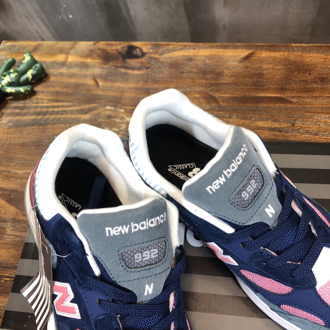 New Balance 992
