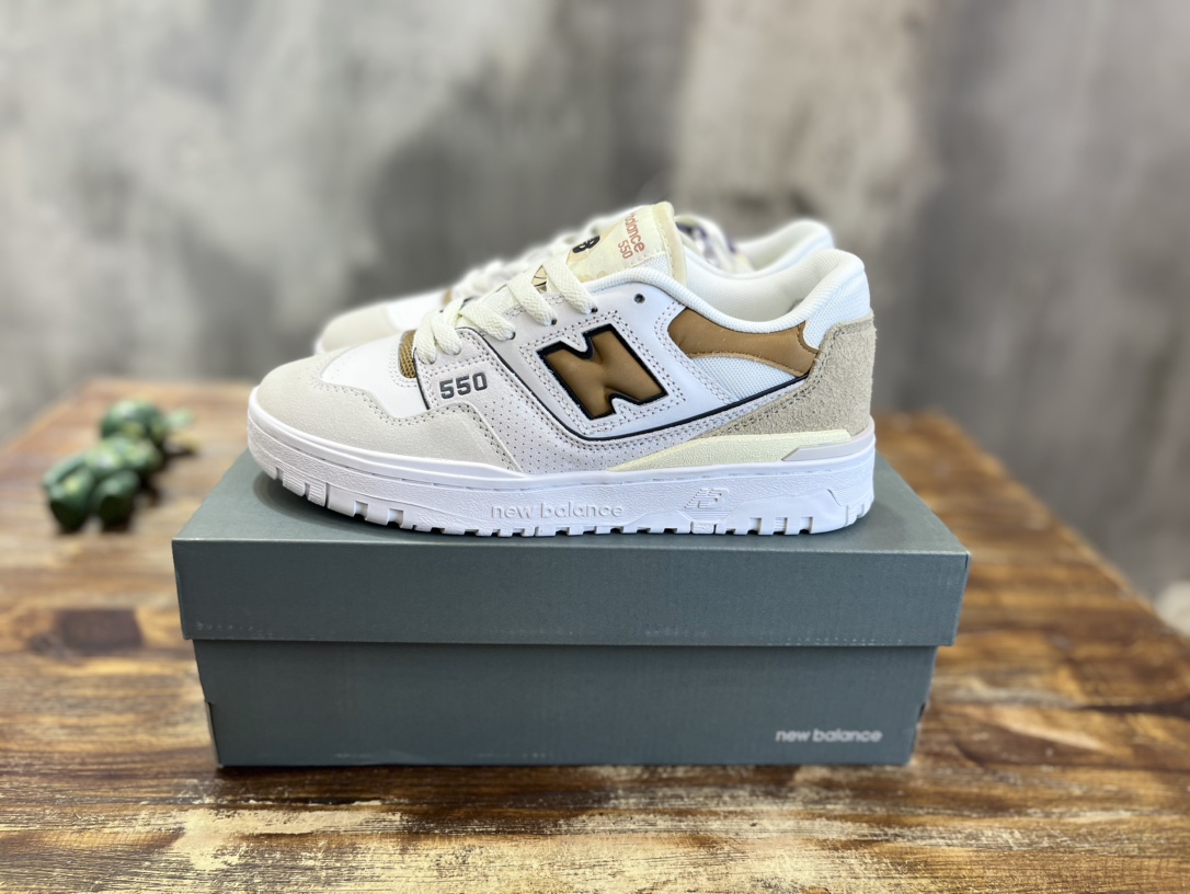 New Balance 550