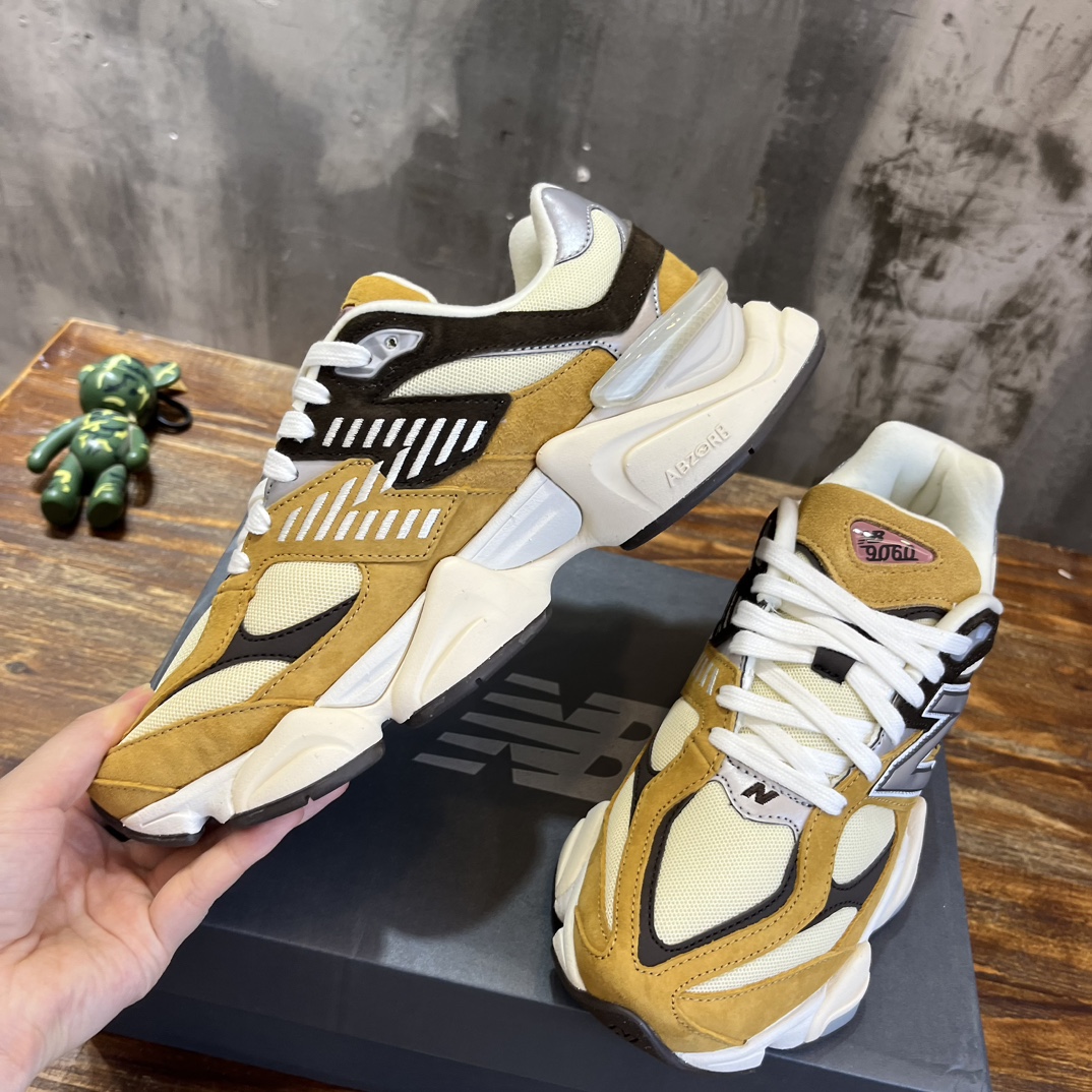 New Balance 9060