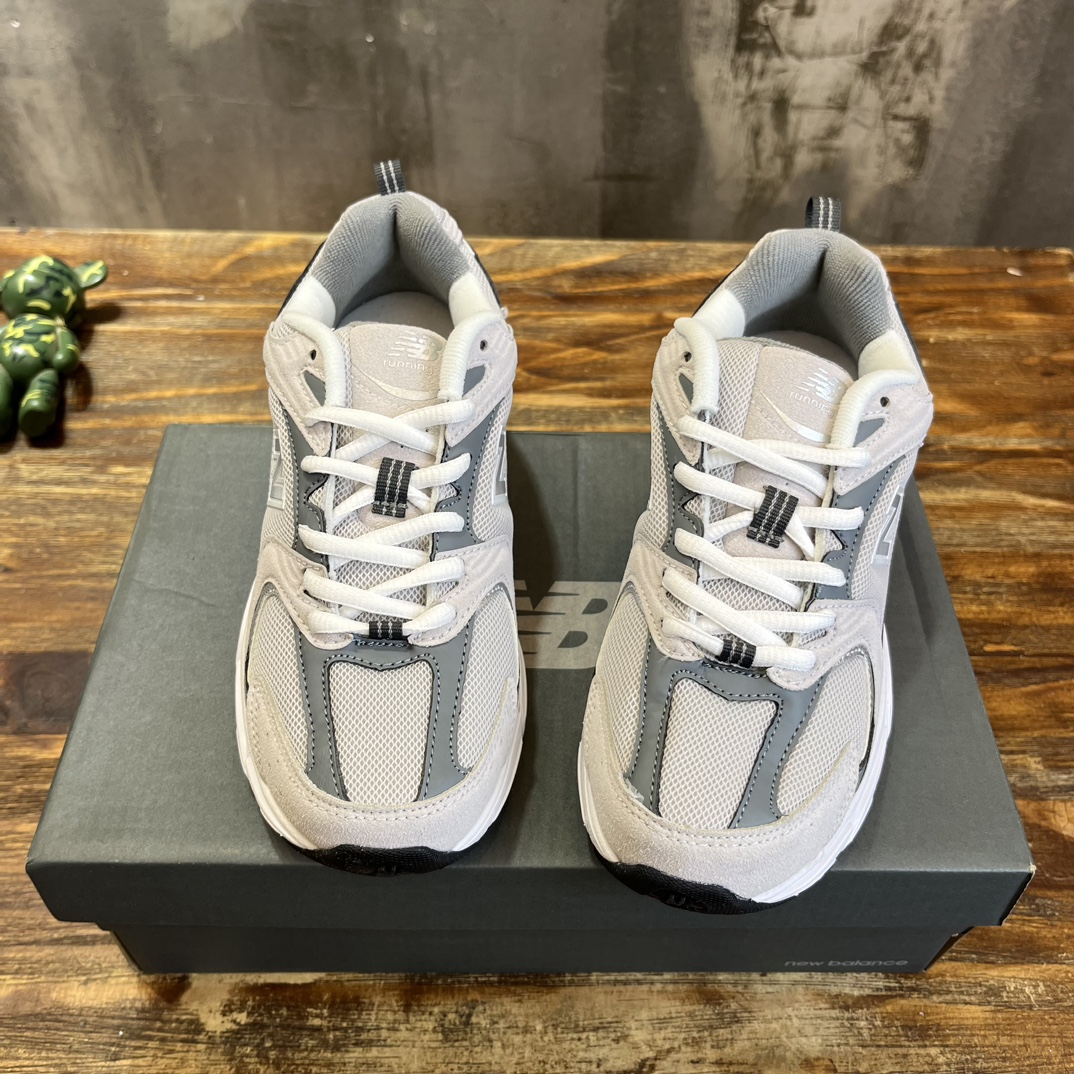 New Balance 530