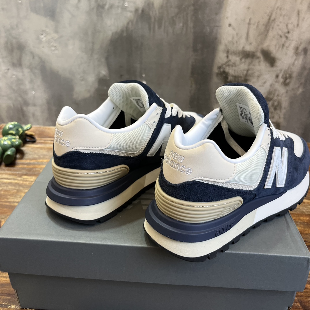 New Balance 574