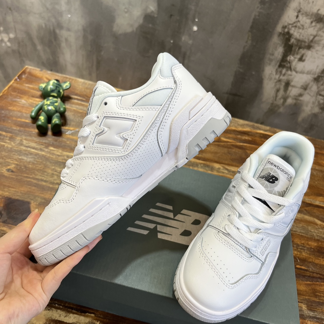 New Balance 550
