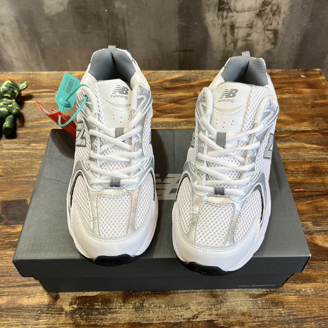 New Balance 530