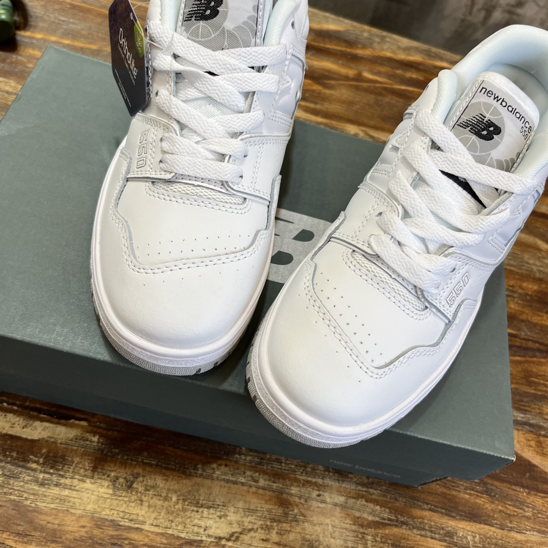 New Balance 550