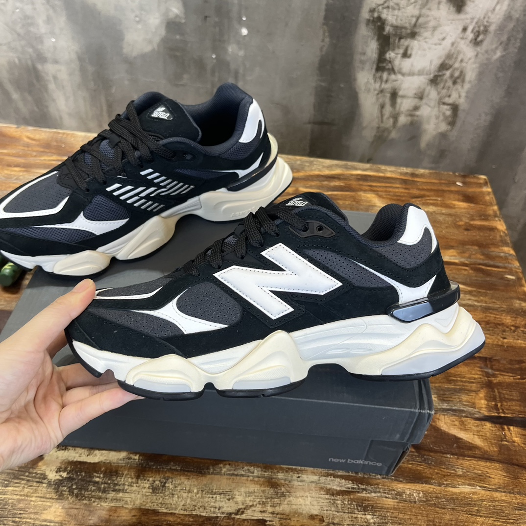 New Balance 9060