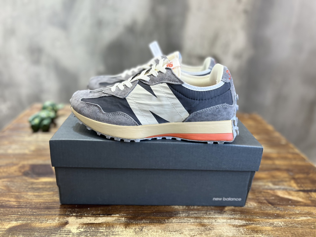 New Balance NB 327