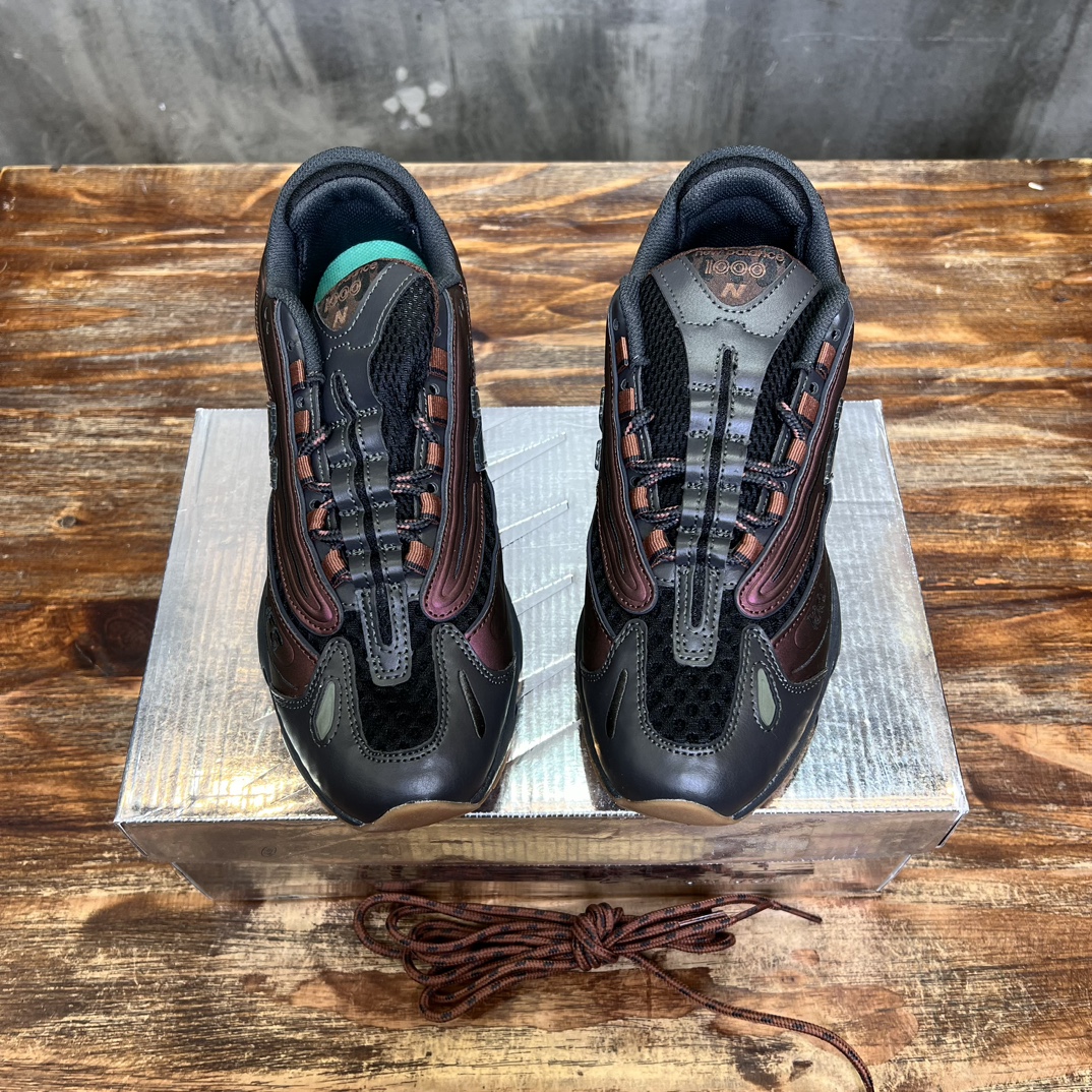 New Balance 1000