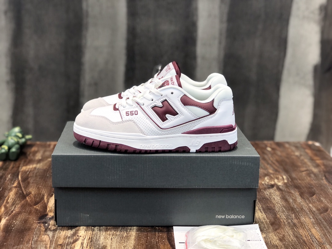 New Balance 550