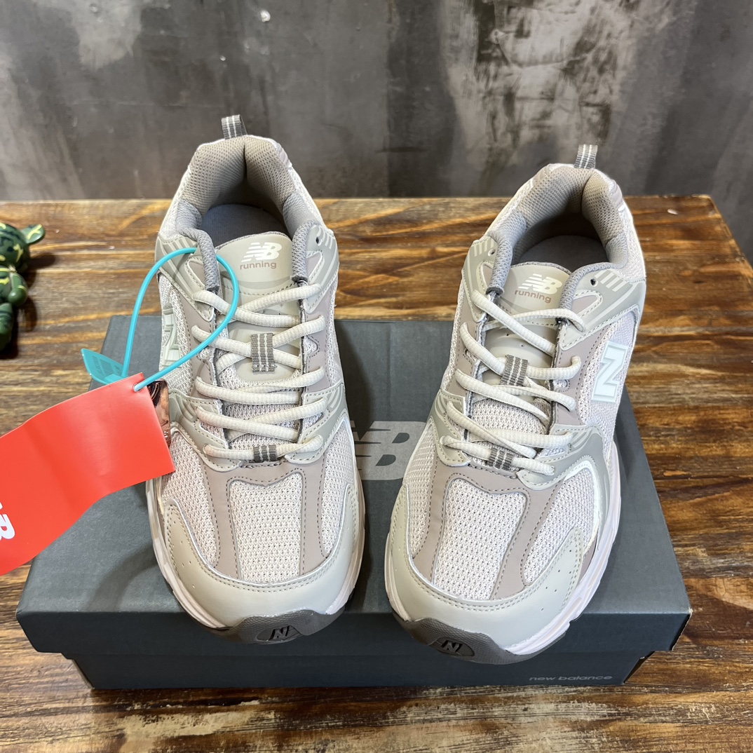 New Balance 530