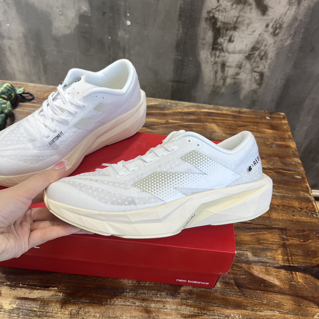 New Balance FuelCell miob&cyio