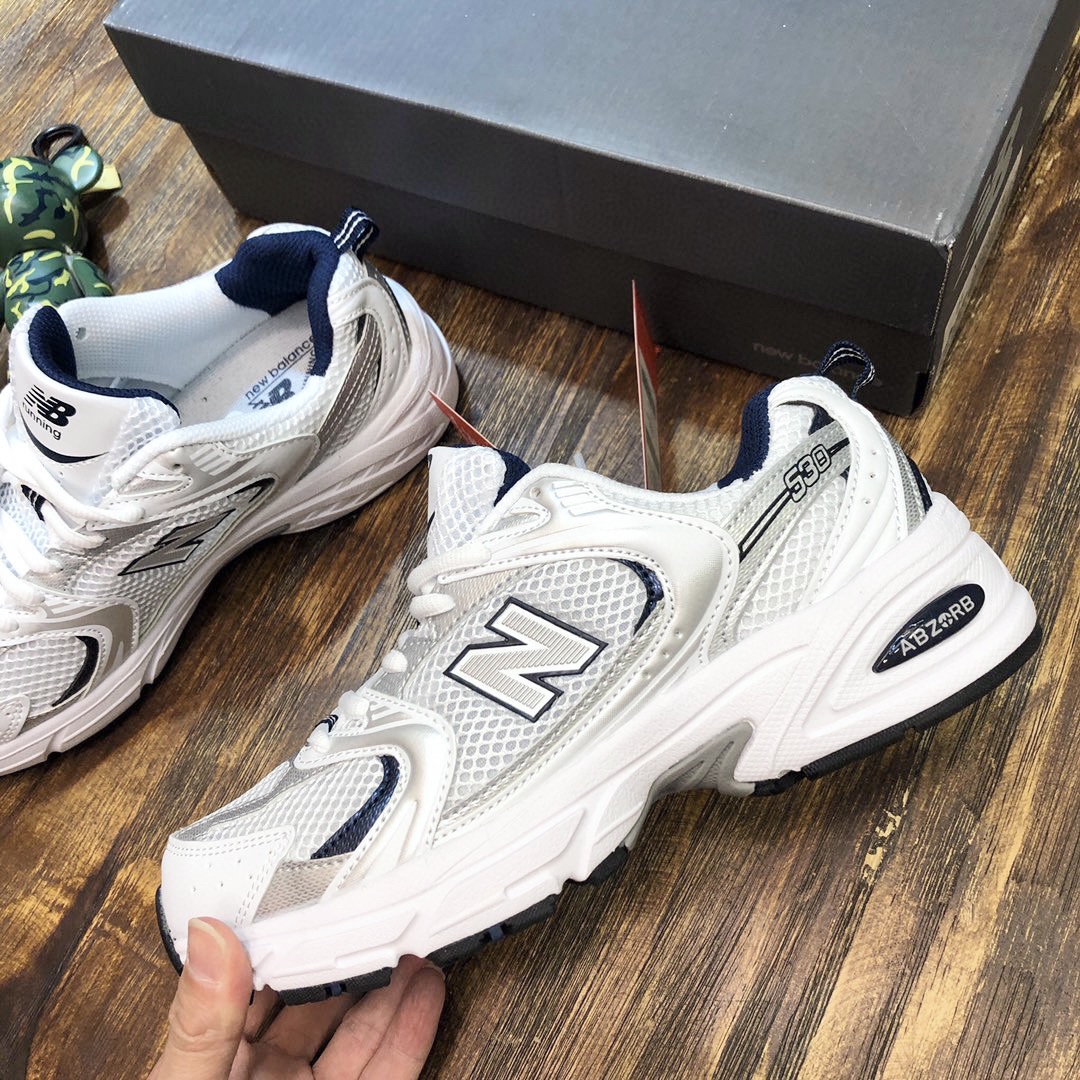 New Balance 530