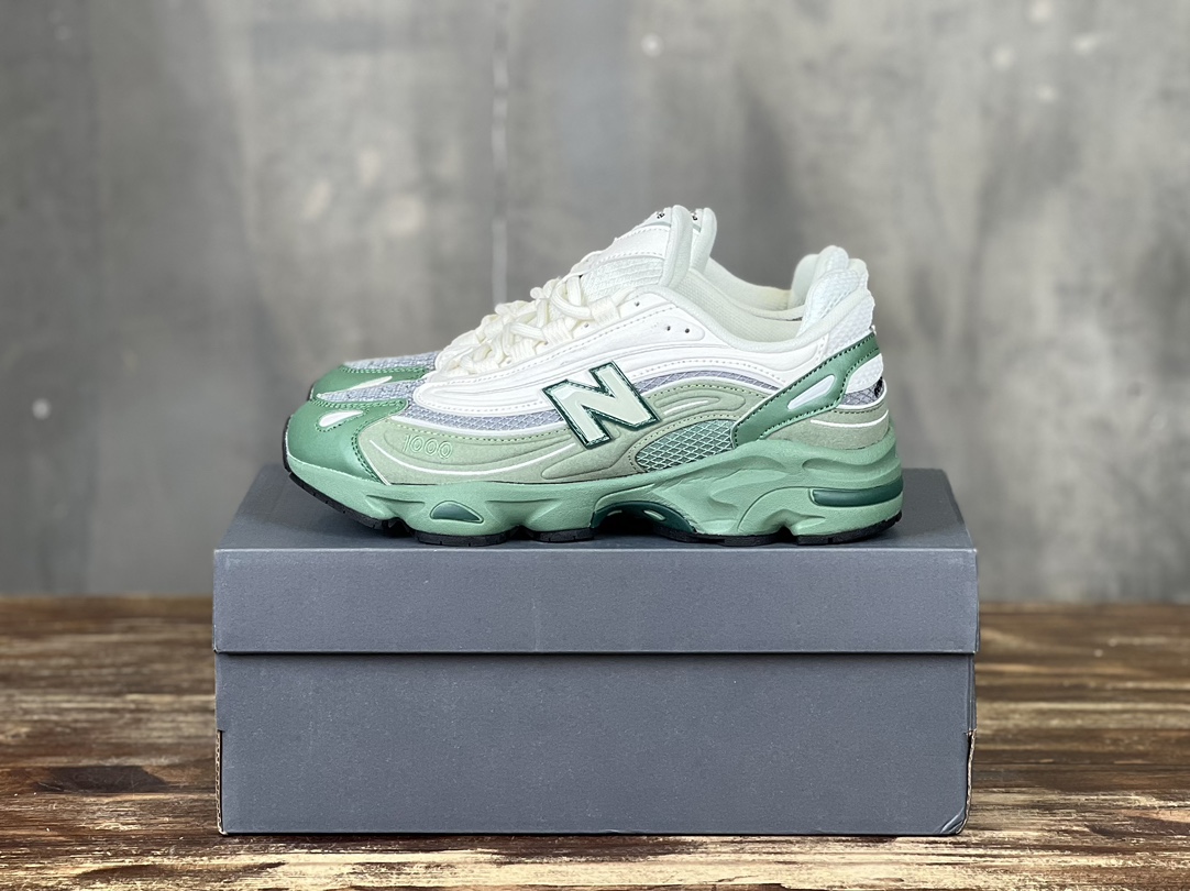 New Balance 1000
